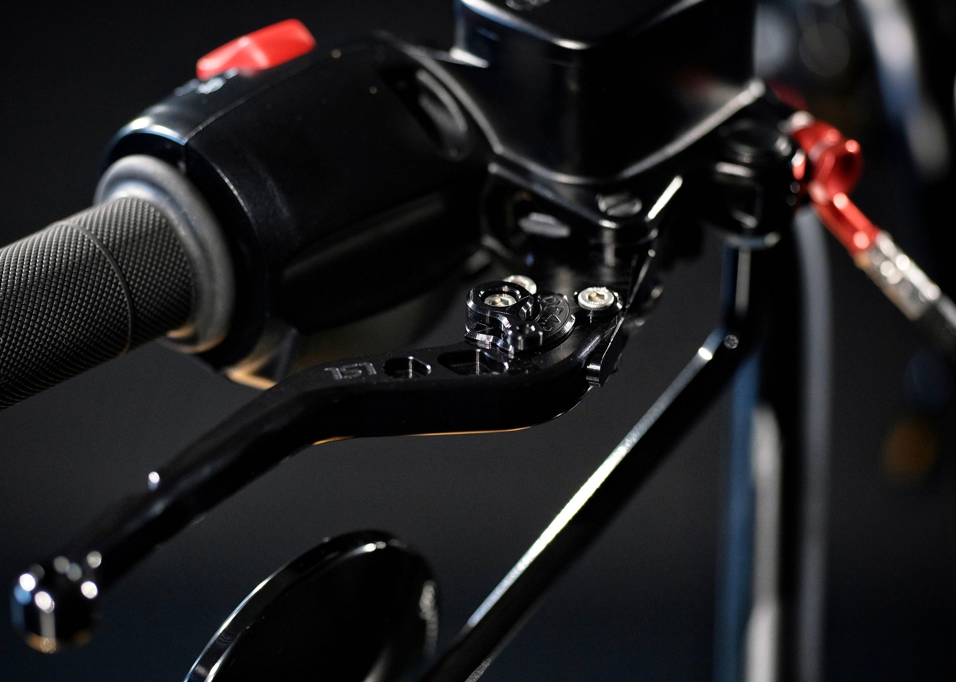 TRIUMPH Bonneville 1200 Bobber ABS-image-5
