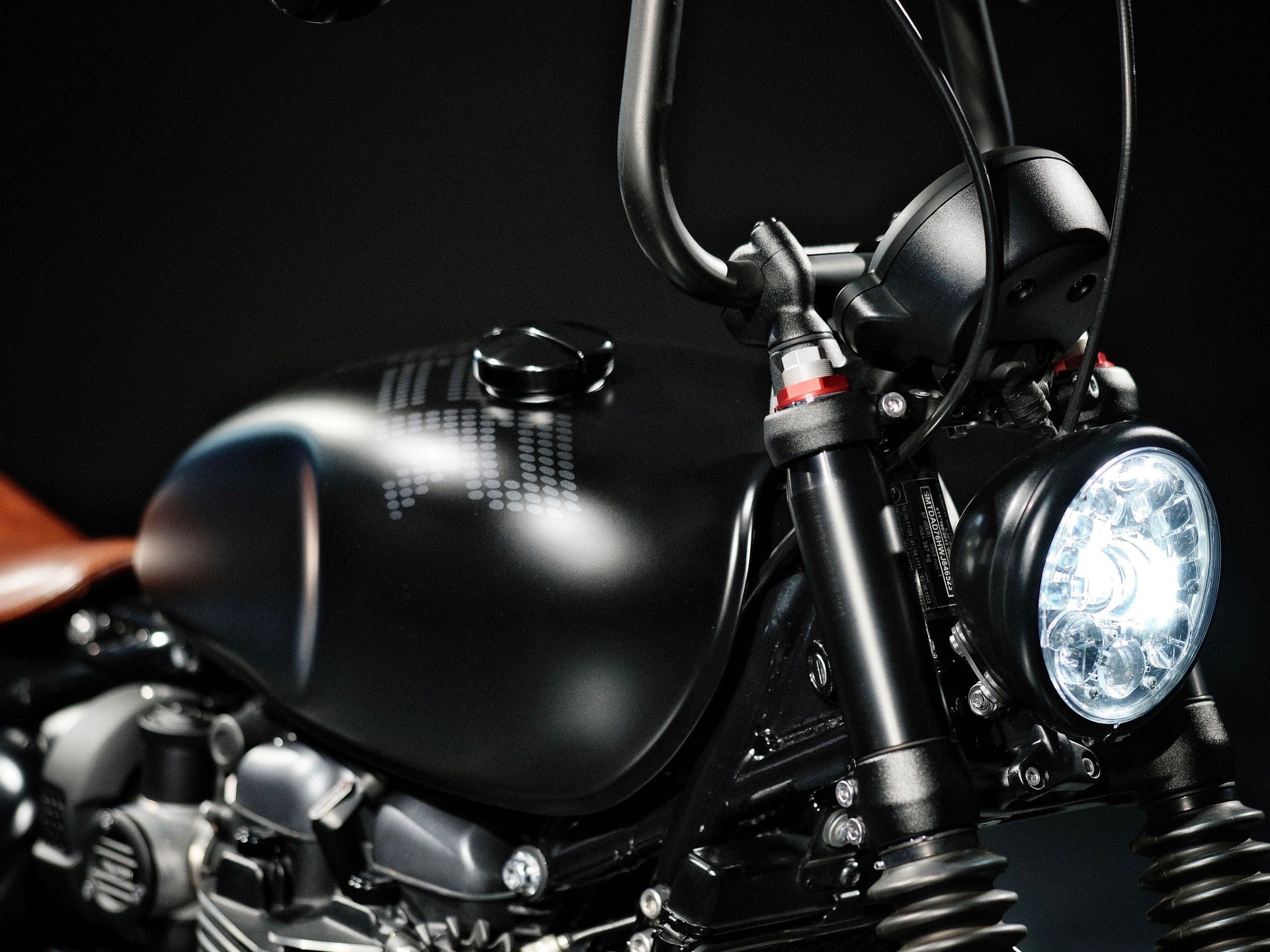 TRIUMPH Bonneville 1200 Bobber ABS-image-6