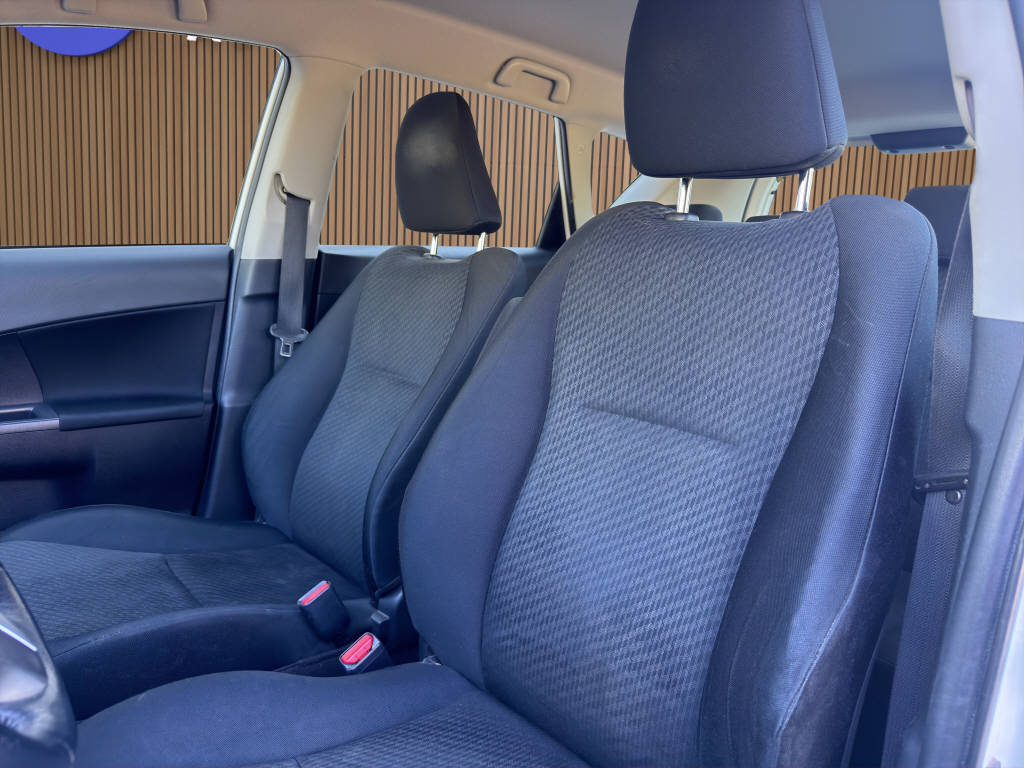 TOYOTA Verso-S 1.33 VVT-i Linea Luna-image-12