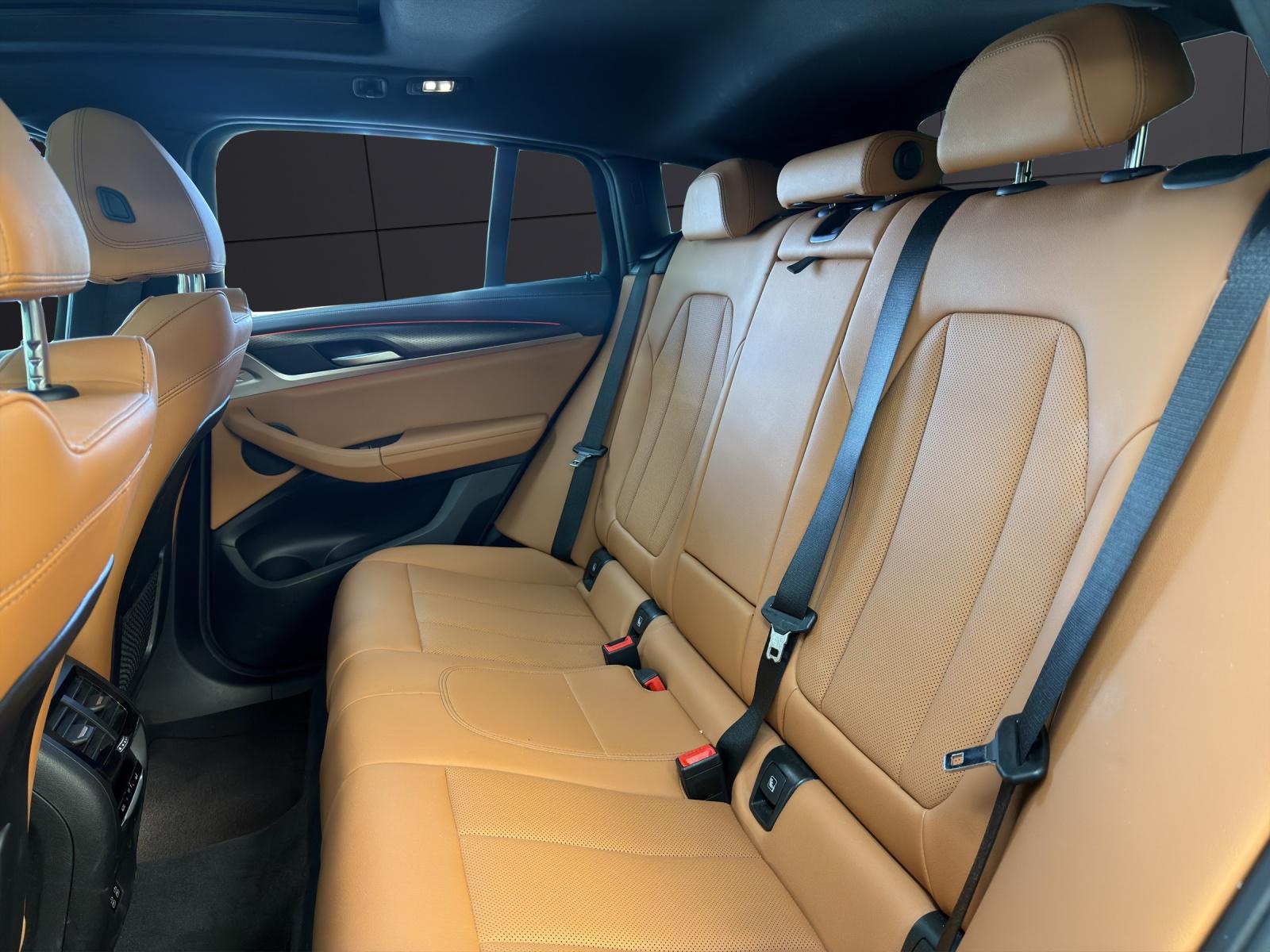 BMW X4 M40i-image-11