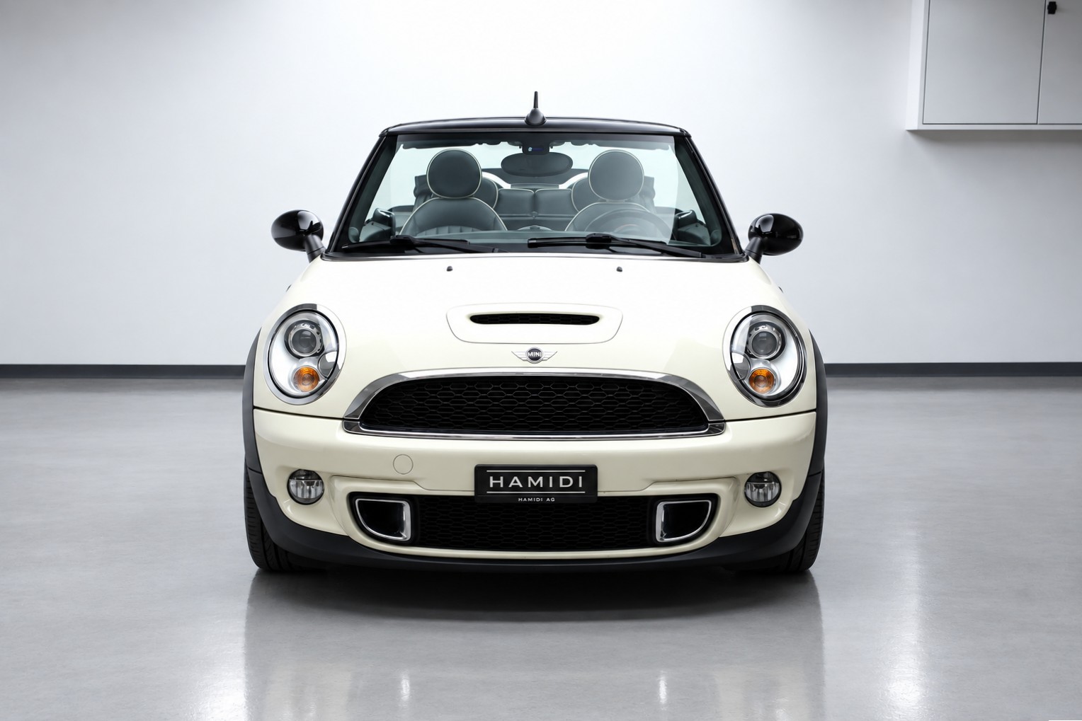 MINI Cooper S Cabriolet-showroom-element-1
