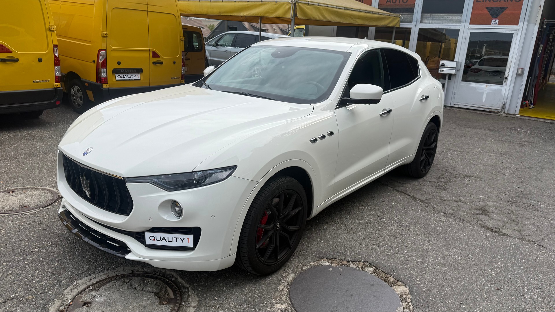 MASERATI Levante S 3.0 V6 Automatica-image-1