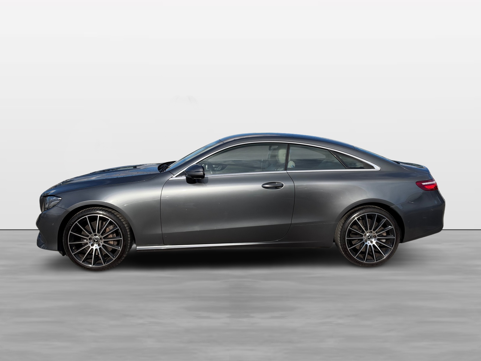 MERCEDES-BENZ E 400 Coupé AMG Line 4 Matic 9G-Tronic-showroom-element-2