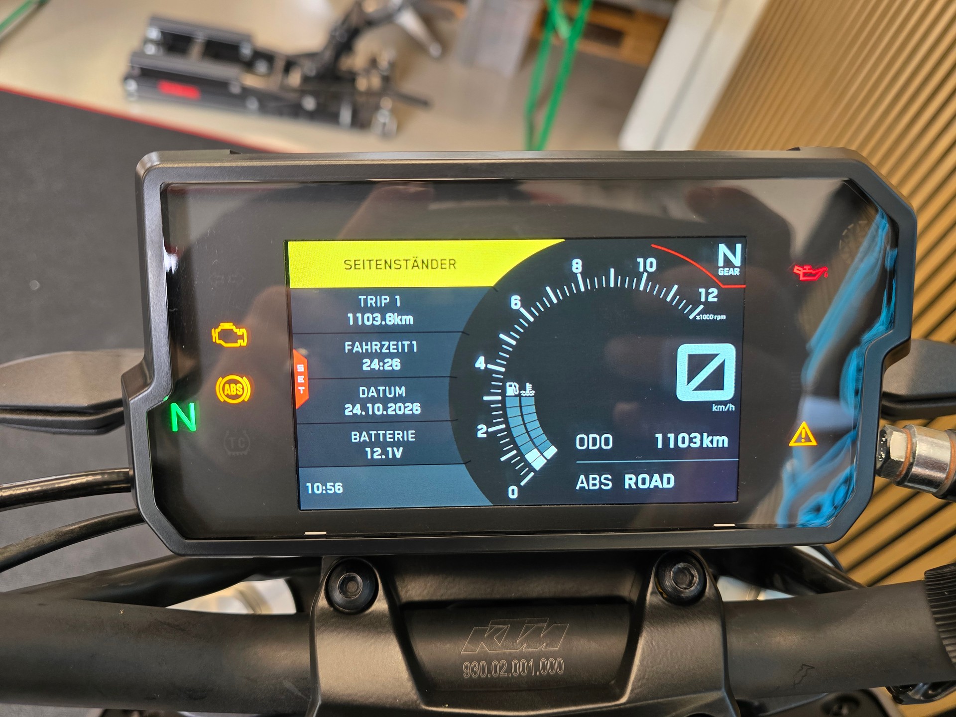 KTM 390 Duke-image-6