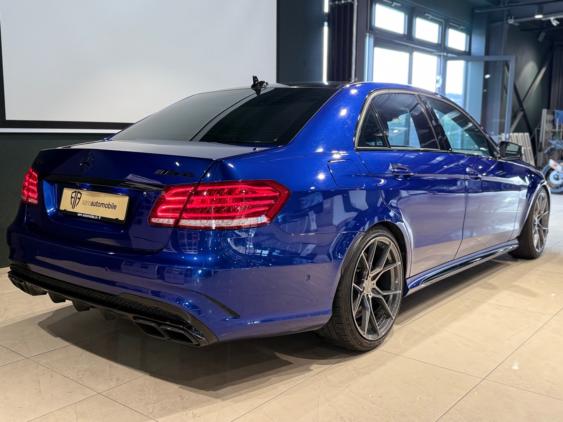 MERCEDES-BENZ E 63 AMG Speedshift-image-5