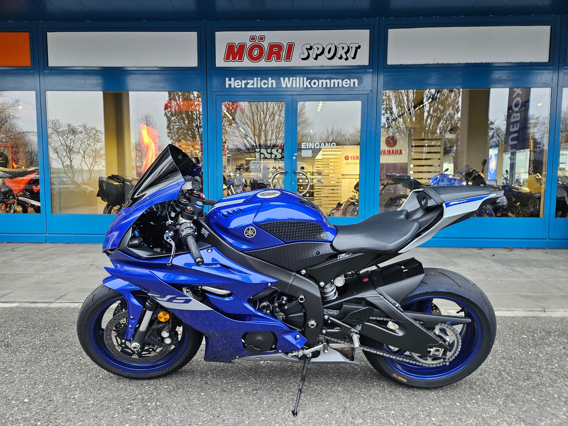 YAMAHA YZF-R6-image-3