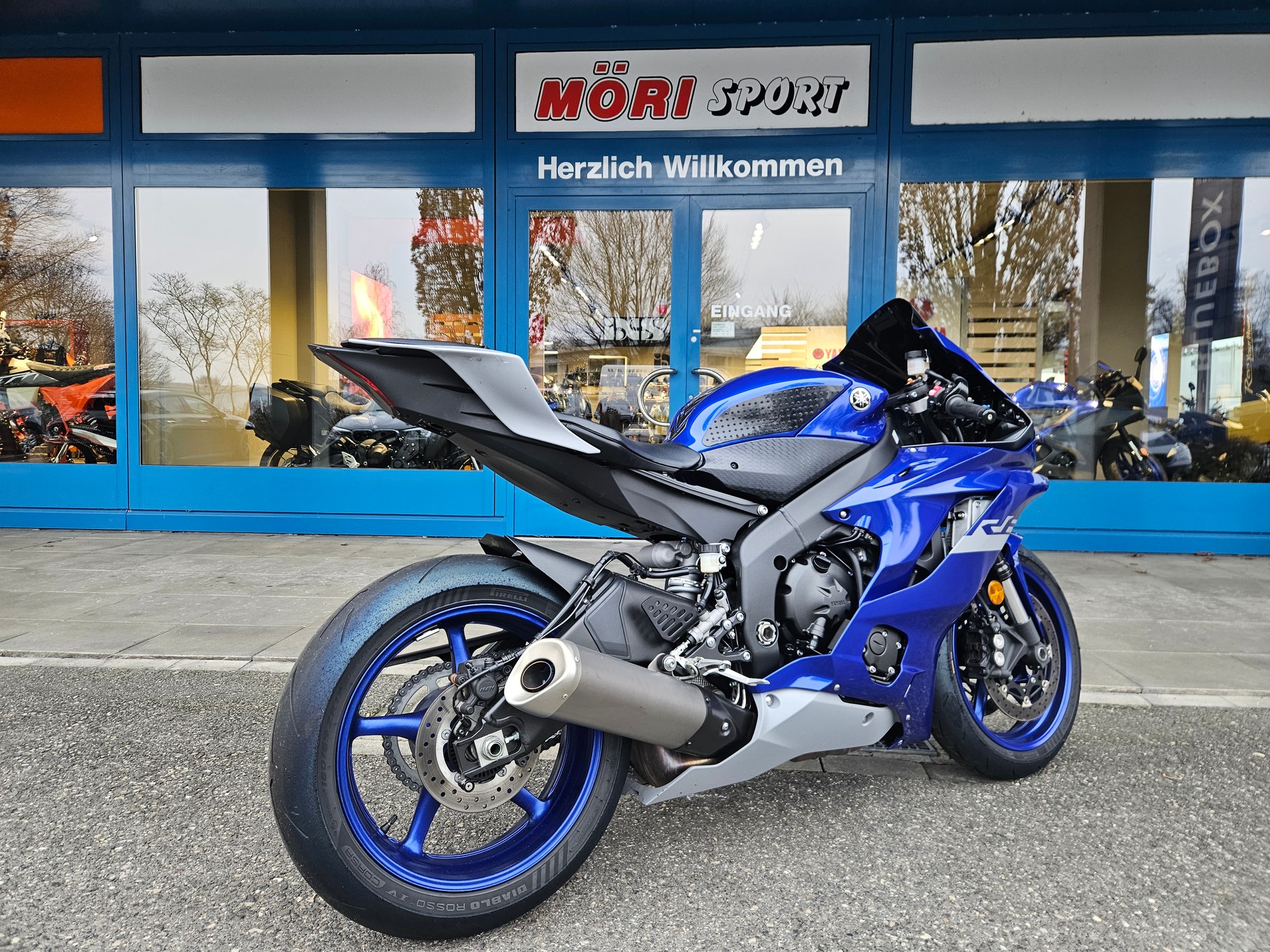 YAMAHA YZF-R6-image-5