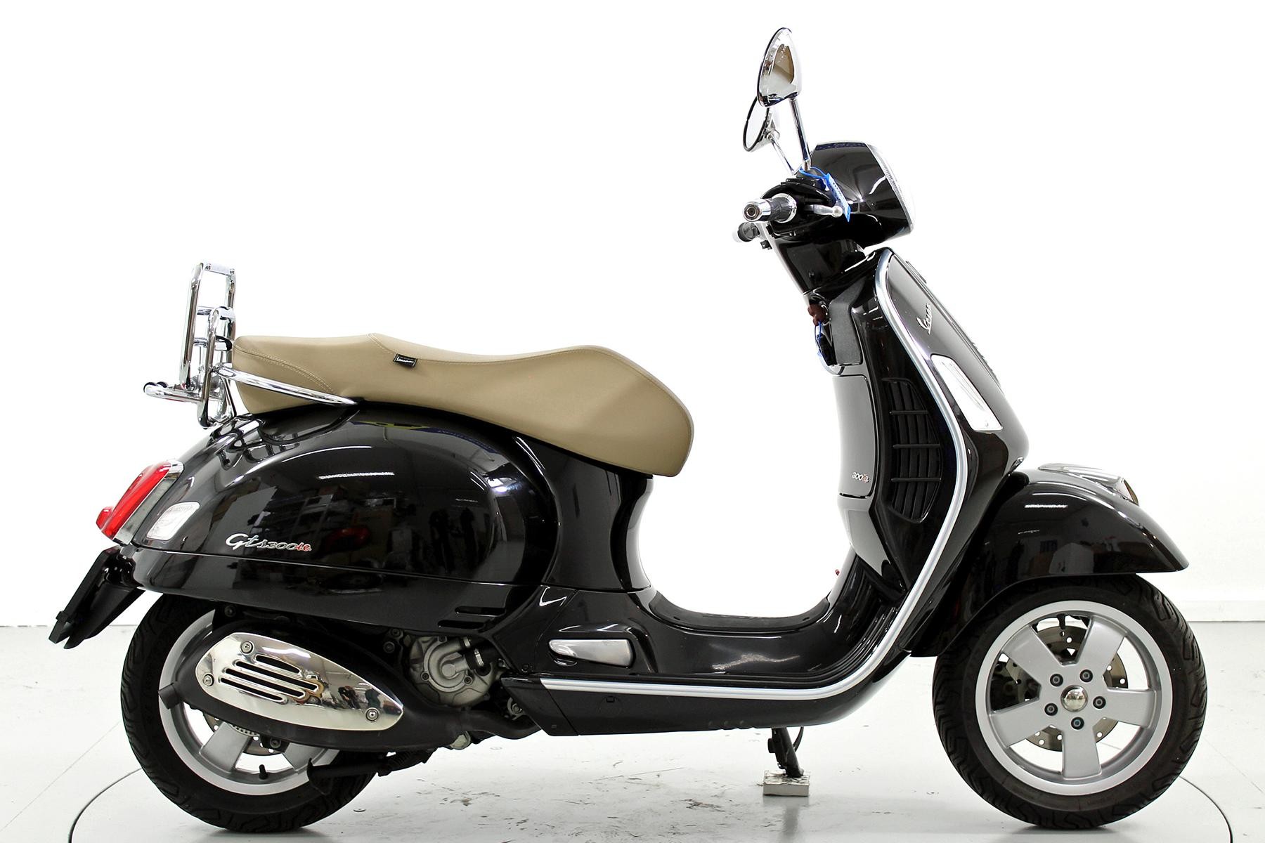 PIAGGIO Vespa GTS 300 ABS-image-3