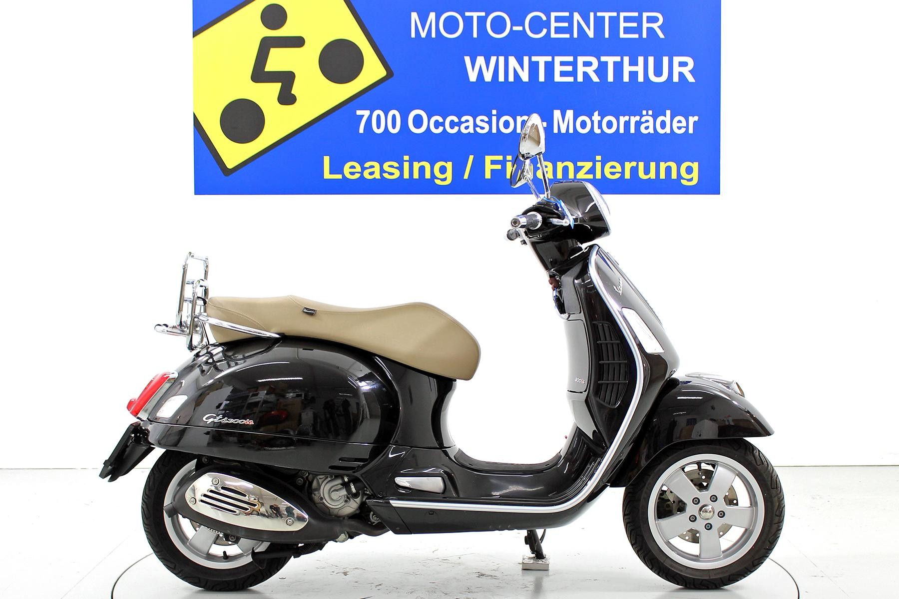 PIAGGIO Vespa GTS 300 ABS-image-0