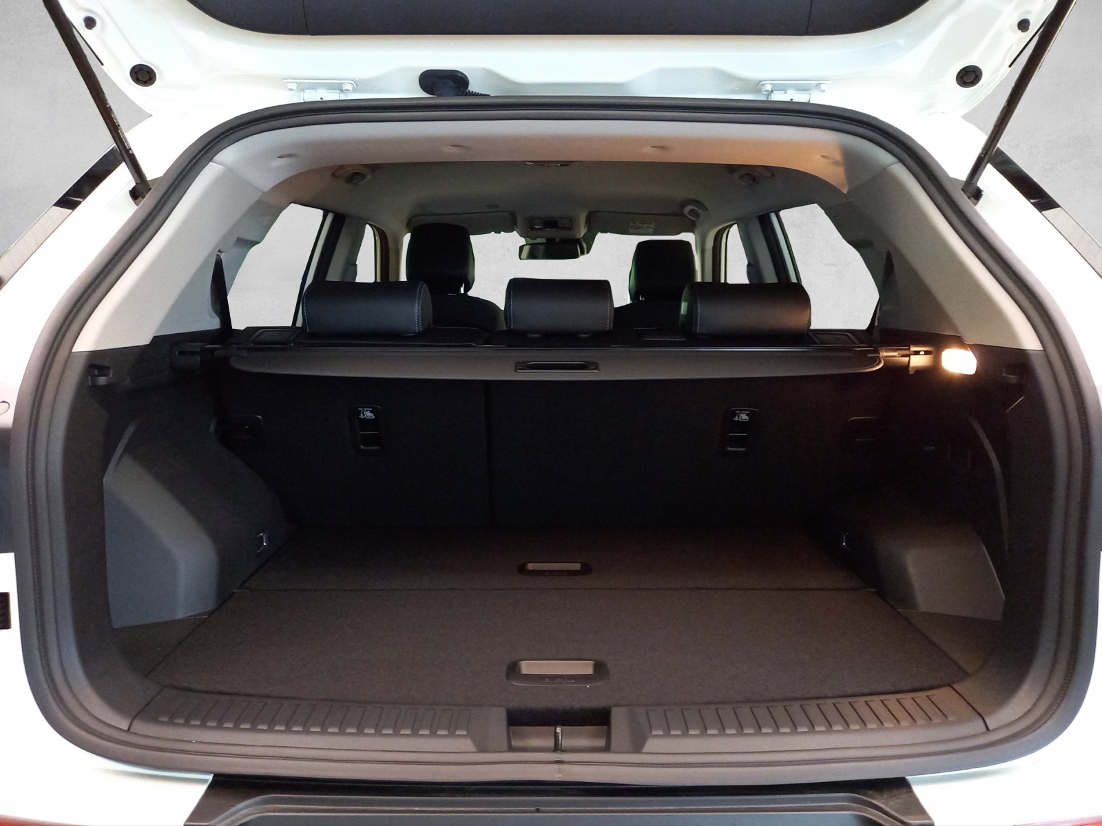 KGM-SsangYong Korando eMotion Titanium 61.5kWh-image-14