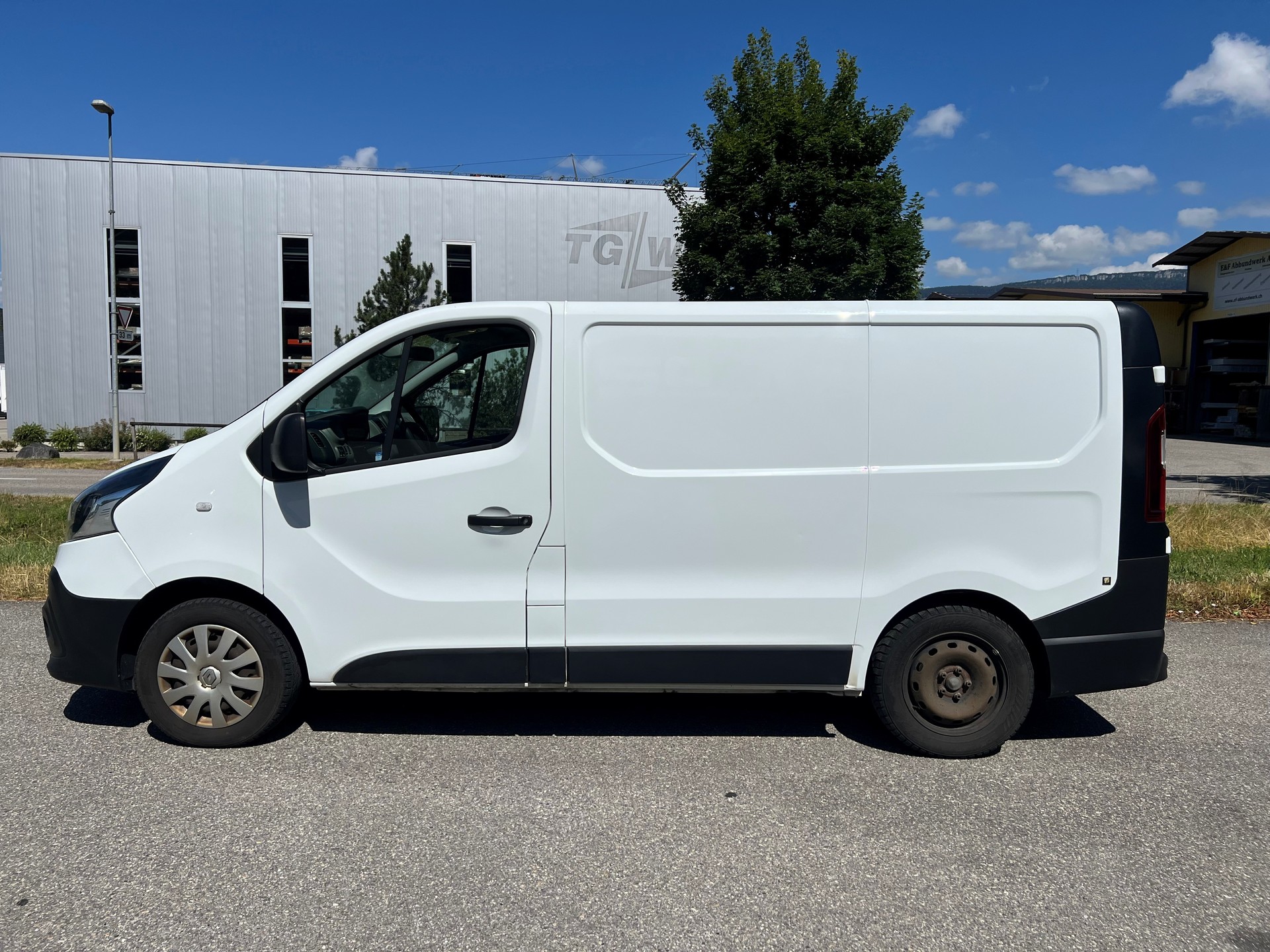 RENAULT Trafic dCi120