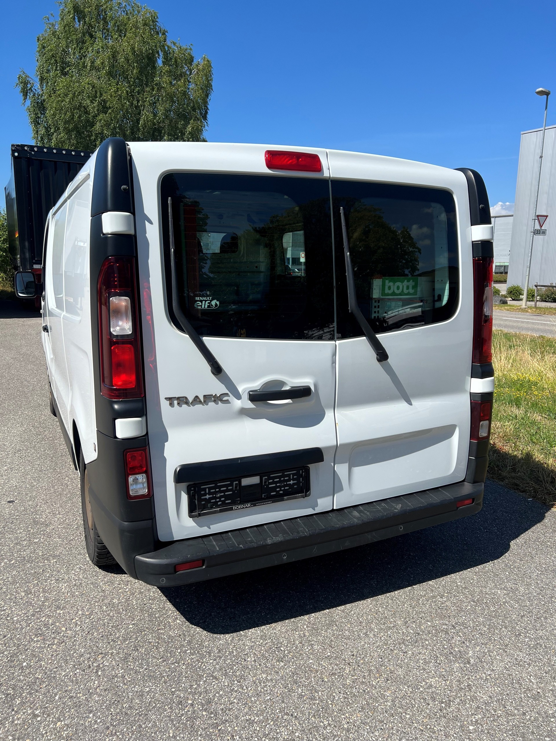 RENAULT Trafic dCi120-image-3