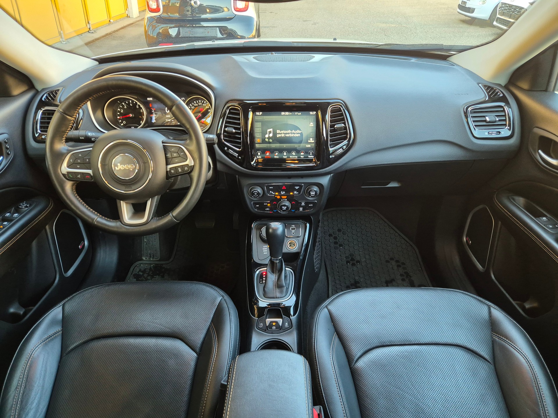JEEP Compass 1.4 Turbo Limited AWD 9ATX-image-9