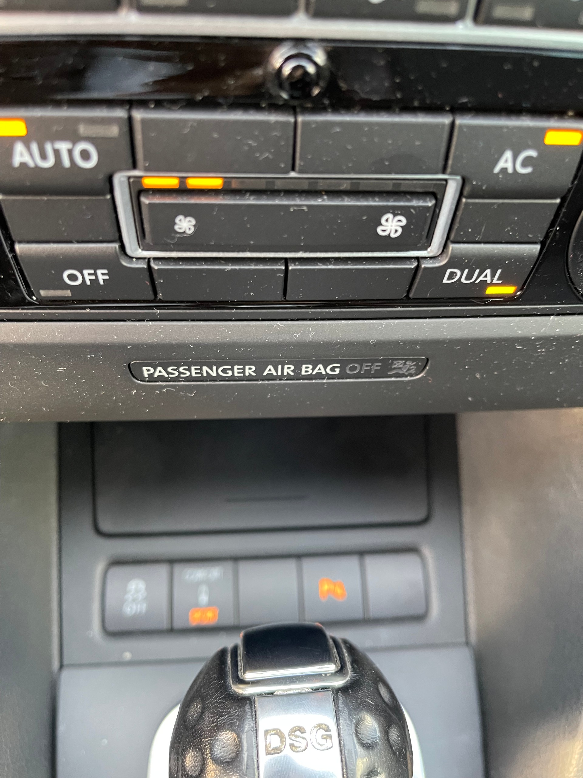VW Golf 2.0 TSI GTI Edition 35 DSG-image-11