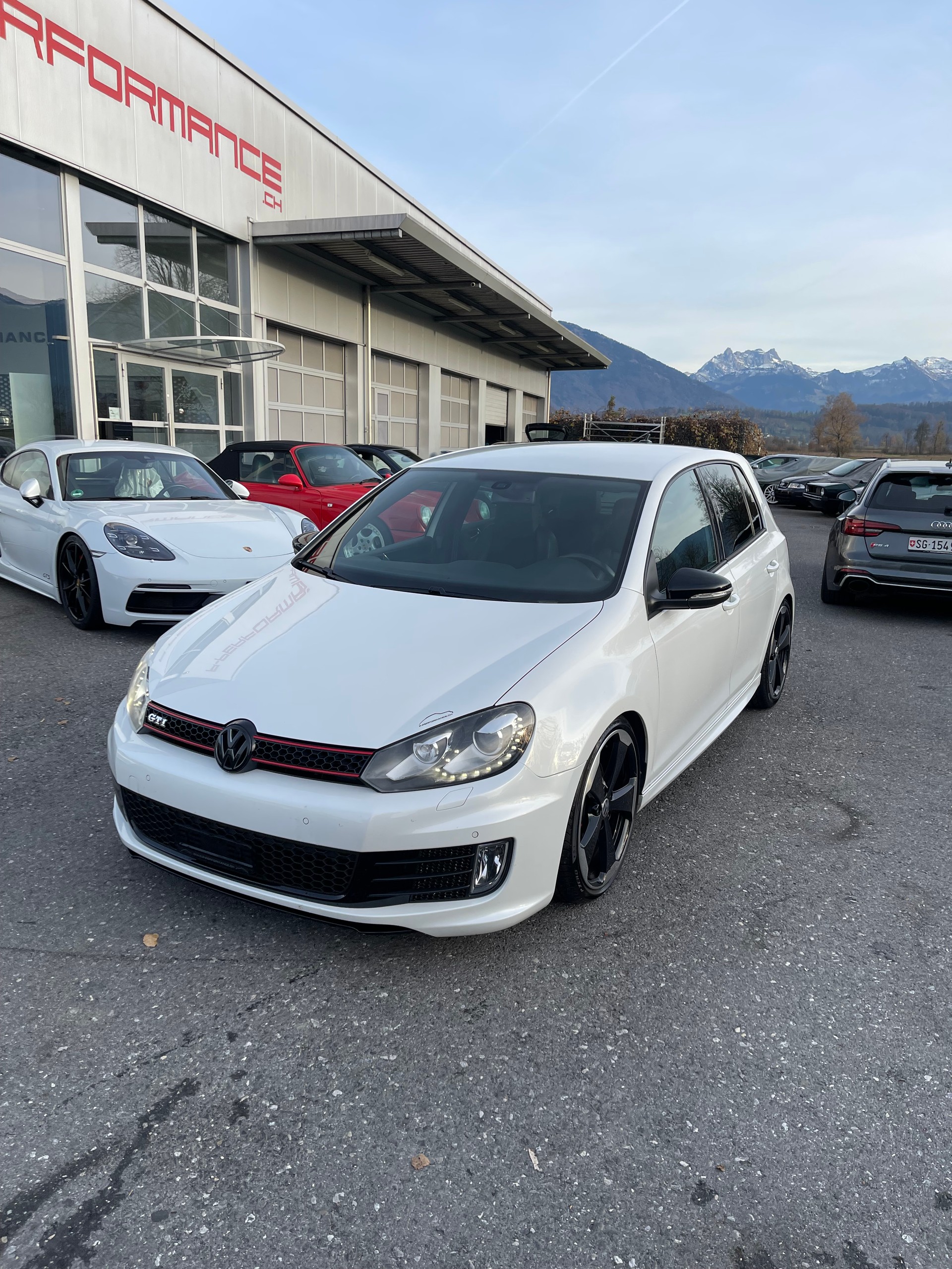 VW Golf 2.0 TSI GTI Edition 35 DSG-showroom-element-2