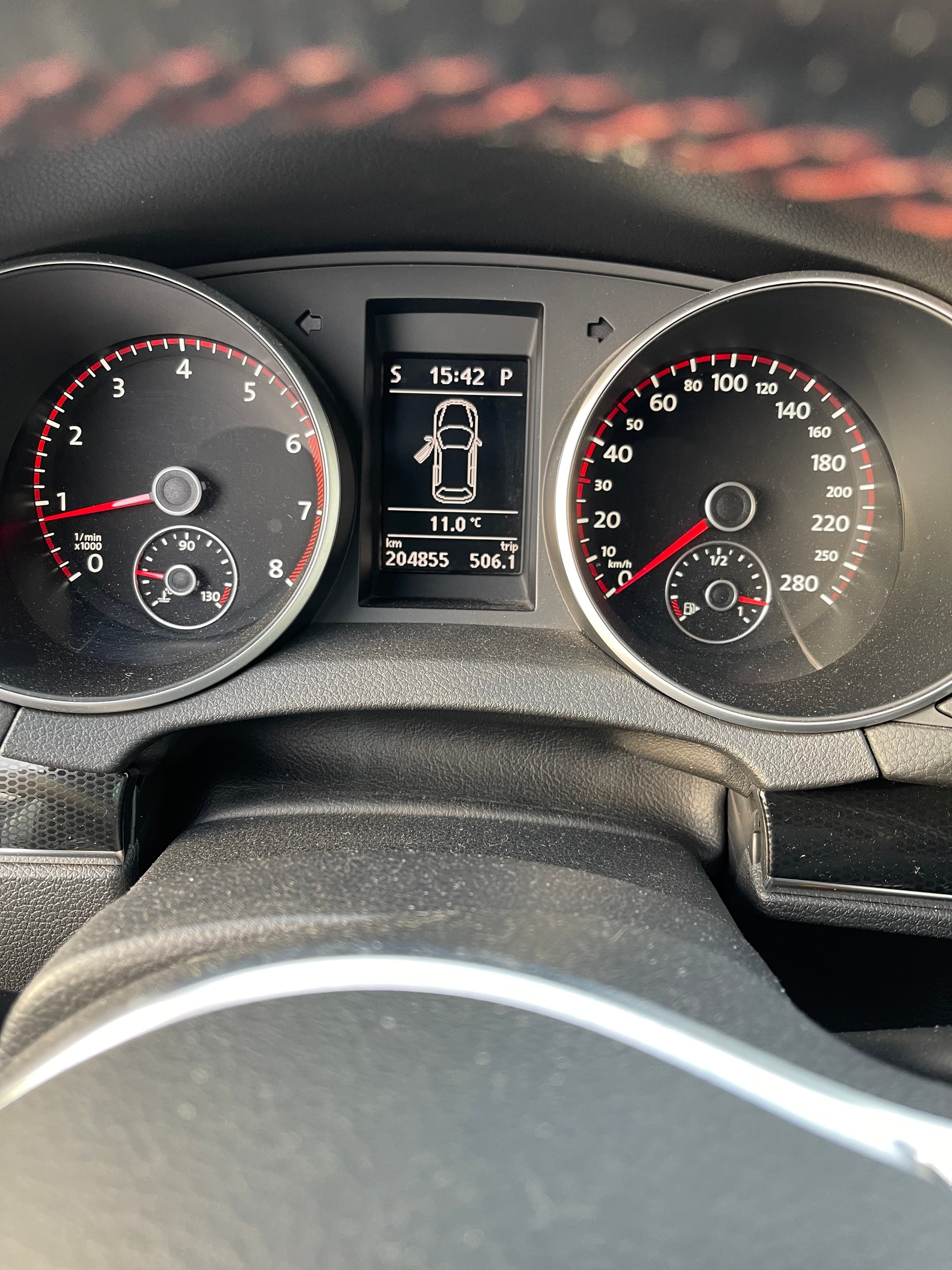 VW Golf 2.0 TSI GTI Edition 35 DSG-image-5