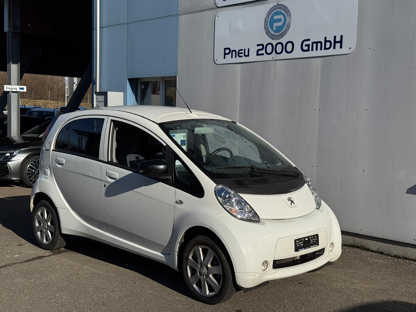 PEUGEOT iON Active