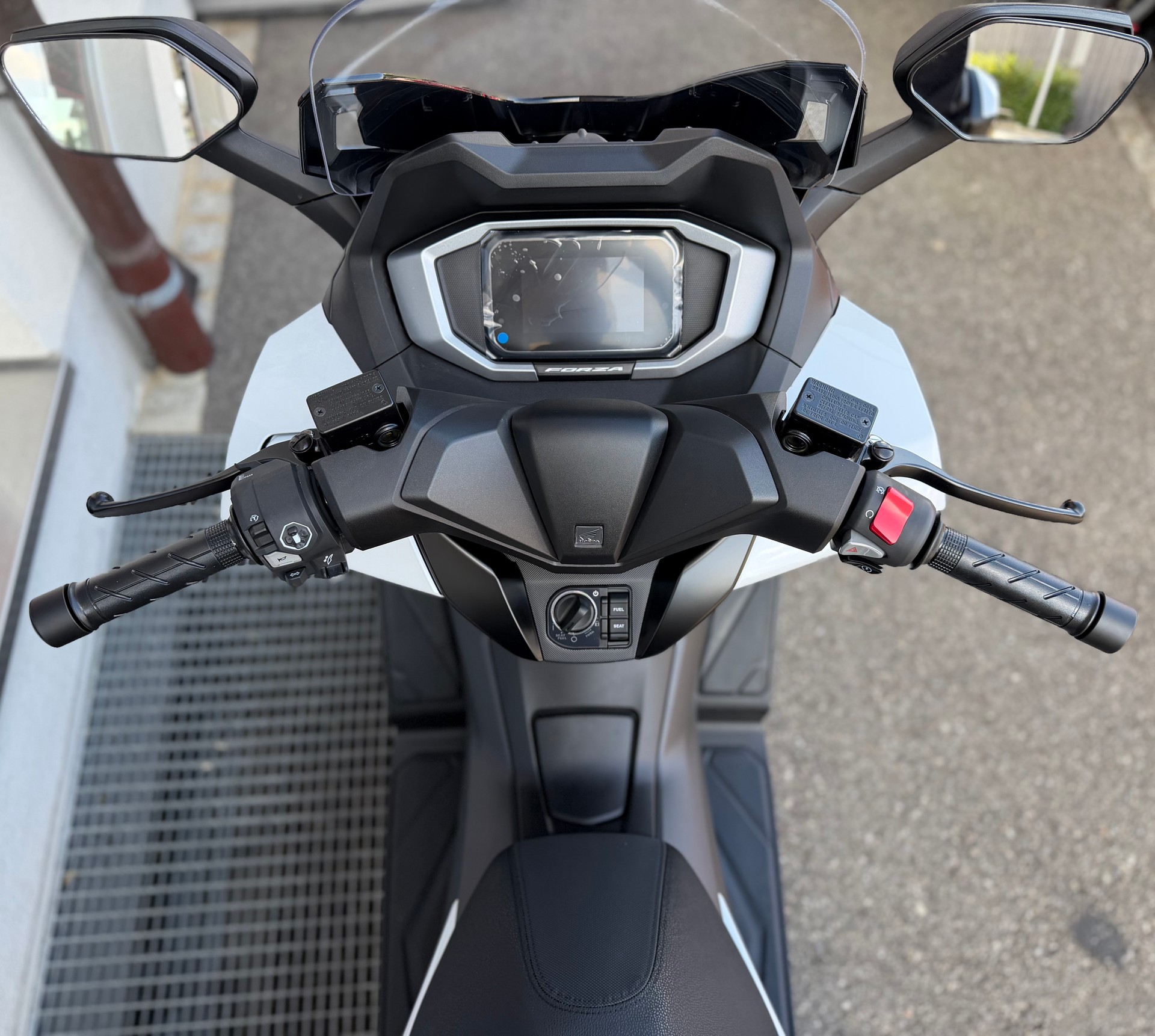 HONDA Forza 350 Smart Top Box 2026-image-8