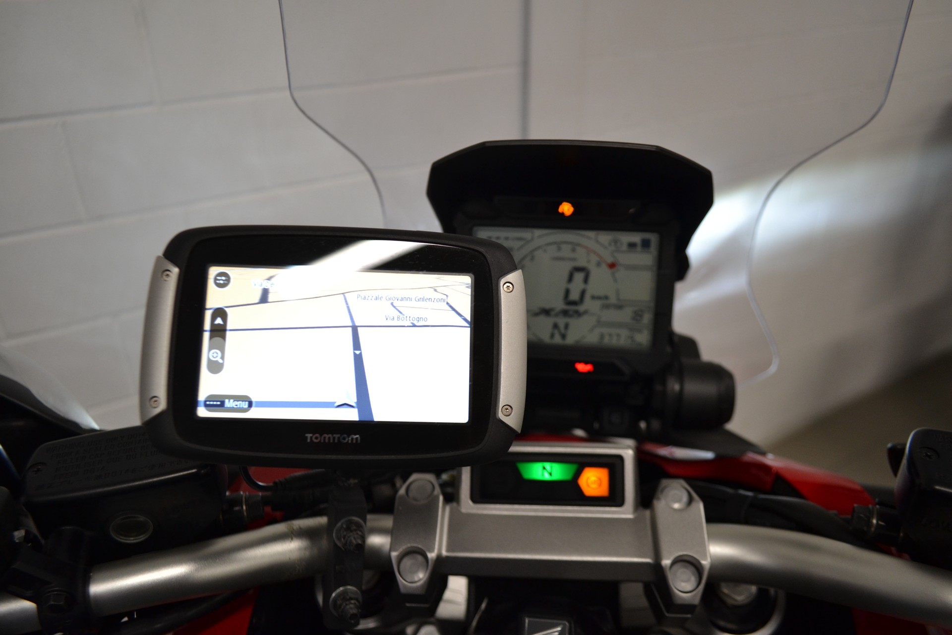 HONDA X-ADV 750 ABS-image-5
