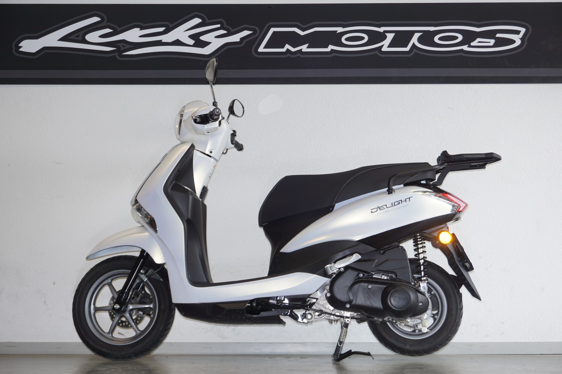 YAMAHA D'elight LTS 125-image-0