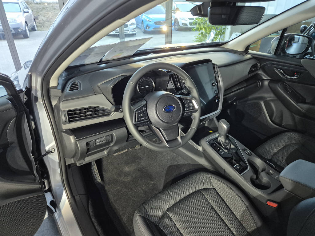 SUBARU Crosstrek 2.0i e-Boxer Swiss Plus-image-4