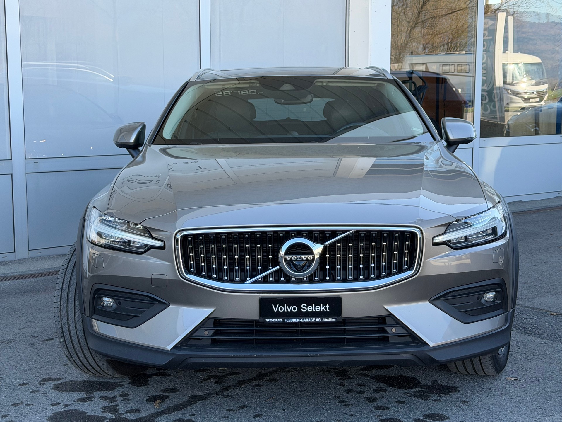 VOLVO V60 Cross Country B4 Diesel Mild Hybrid AWD Geartronic-image-23