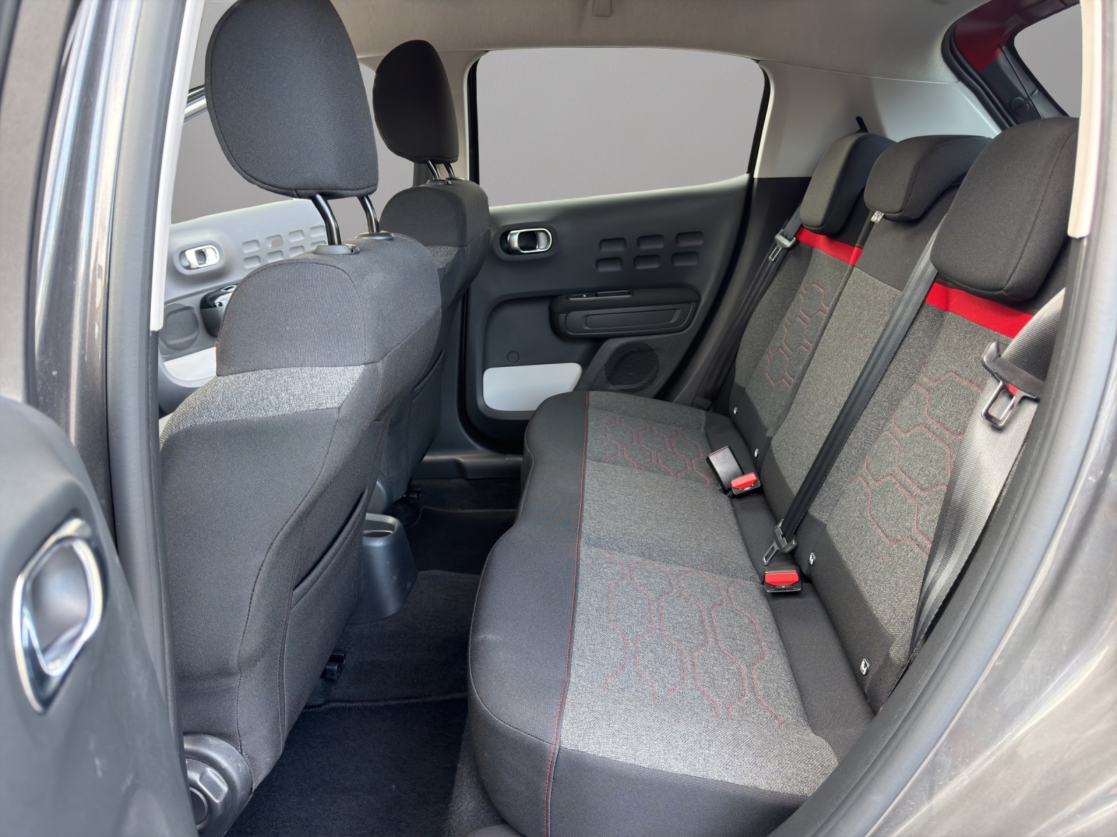 CITROEN C3 1.2i PureTech Shine-image-12