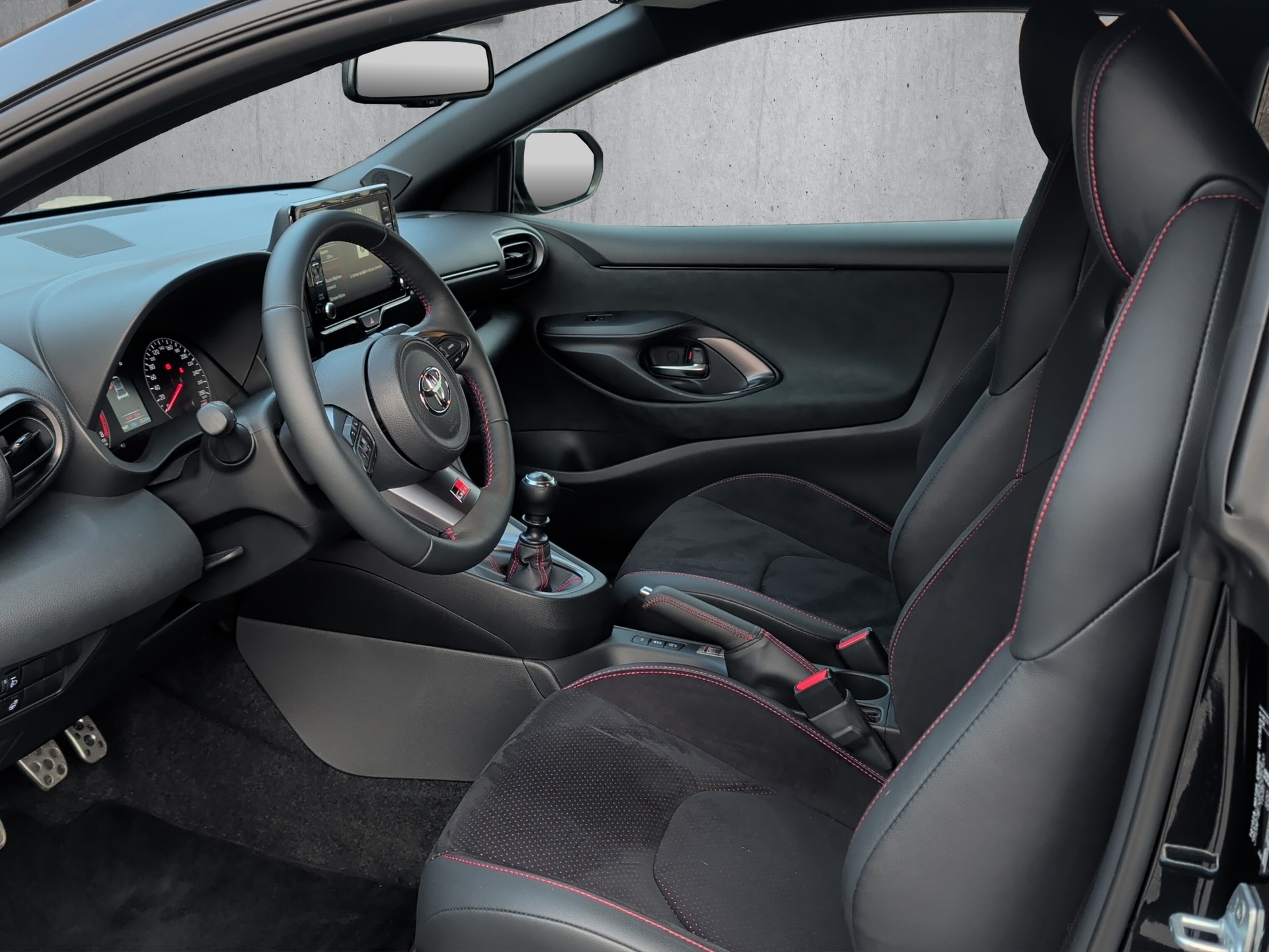 TOYOTA Yaris 1.6 GR Sport-image-8