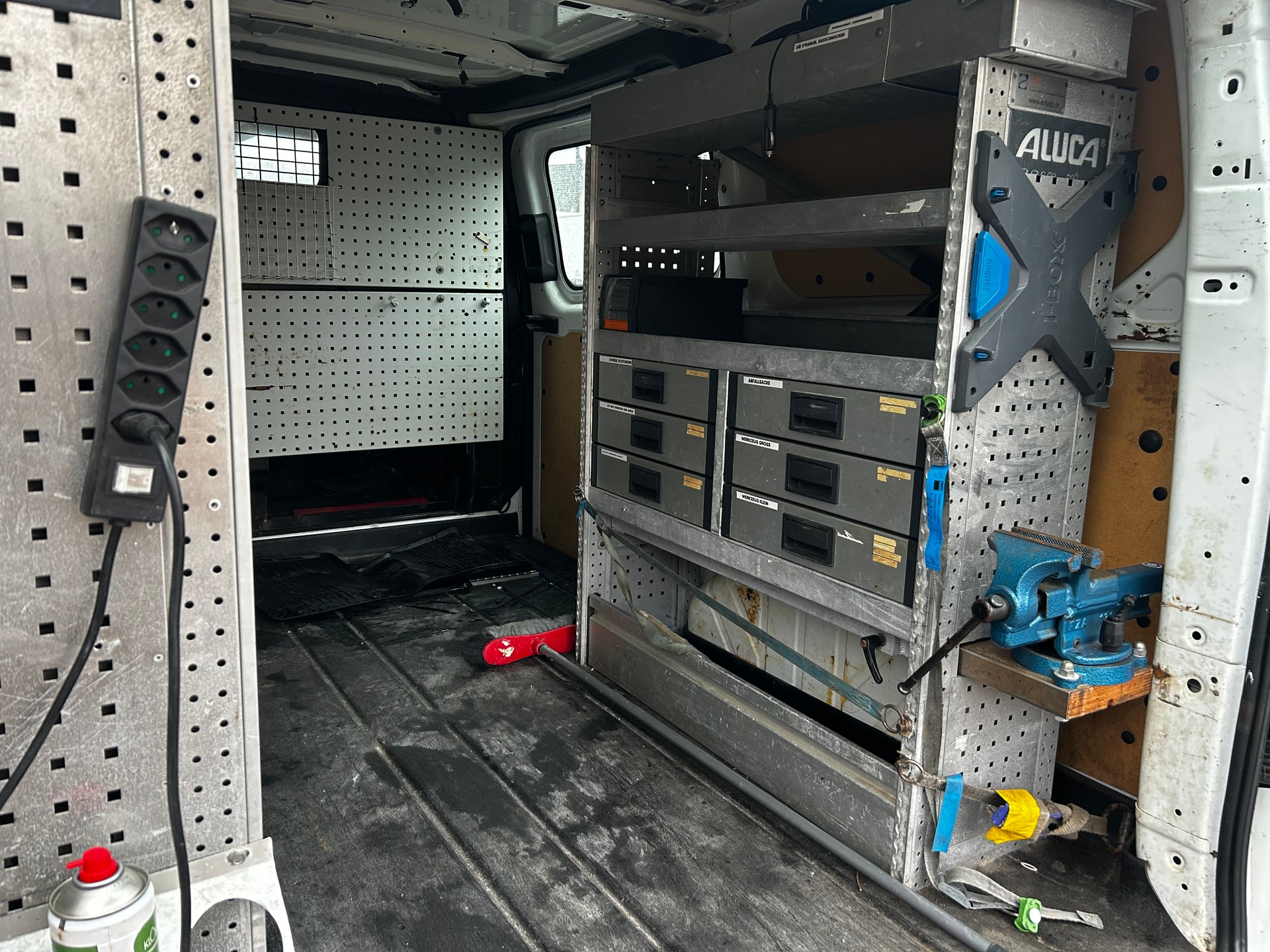 FORD Transit Custom 340 L1H1 Trend A-image-9