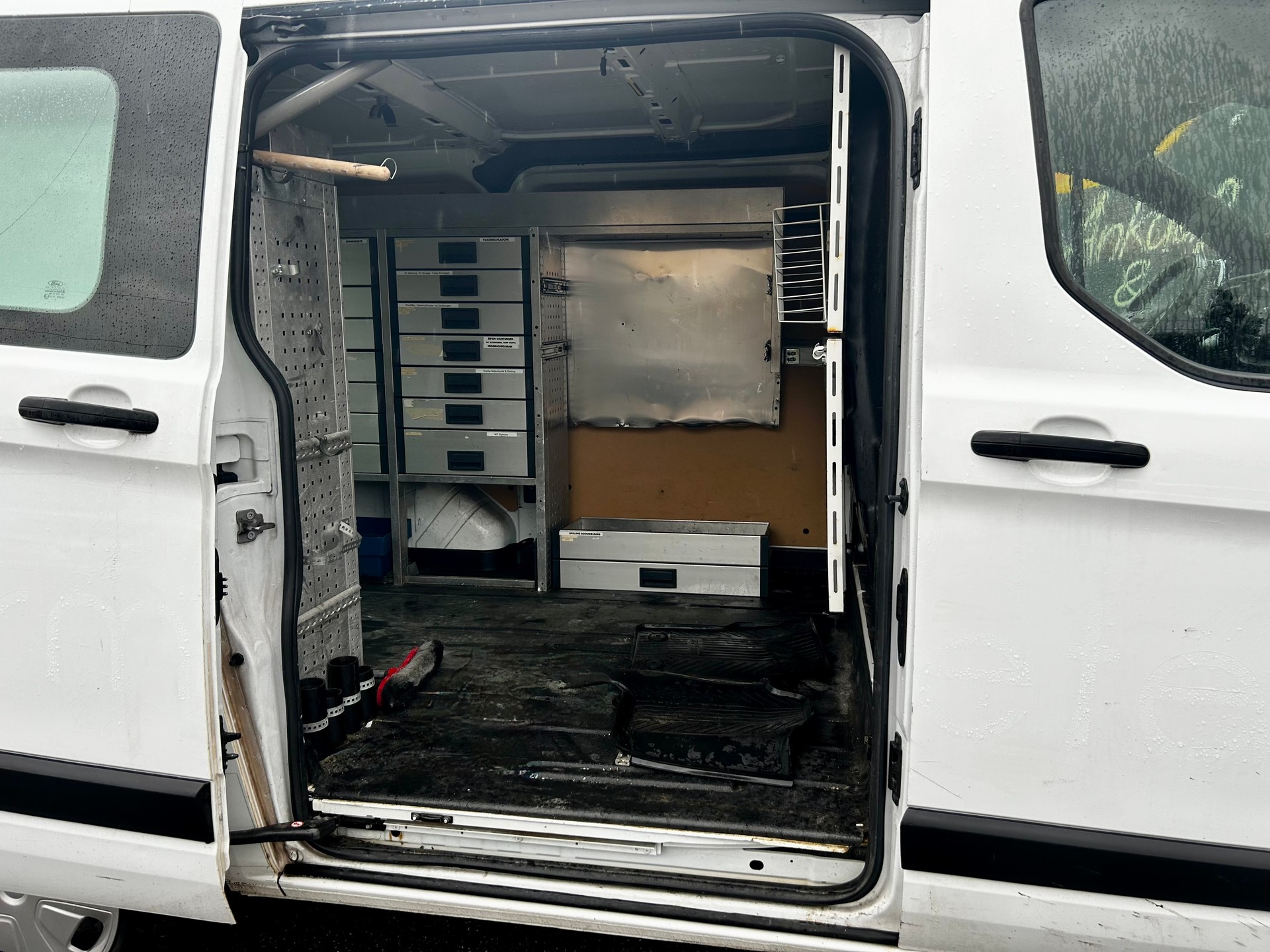 FORD Transit Custom 340 L1H1 Trend A-image-10