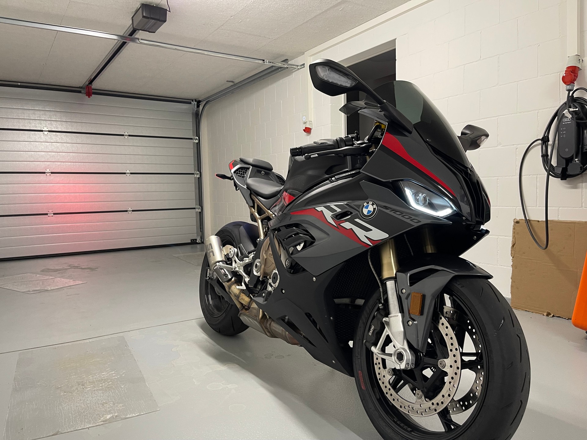 BMW S 1000 RR-image-2