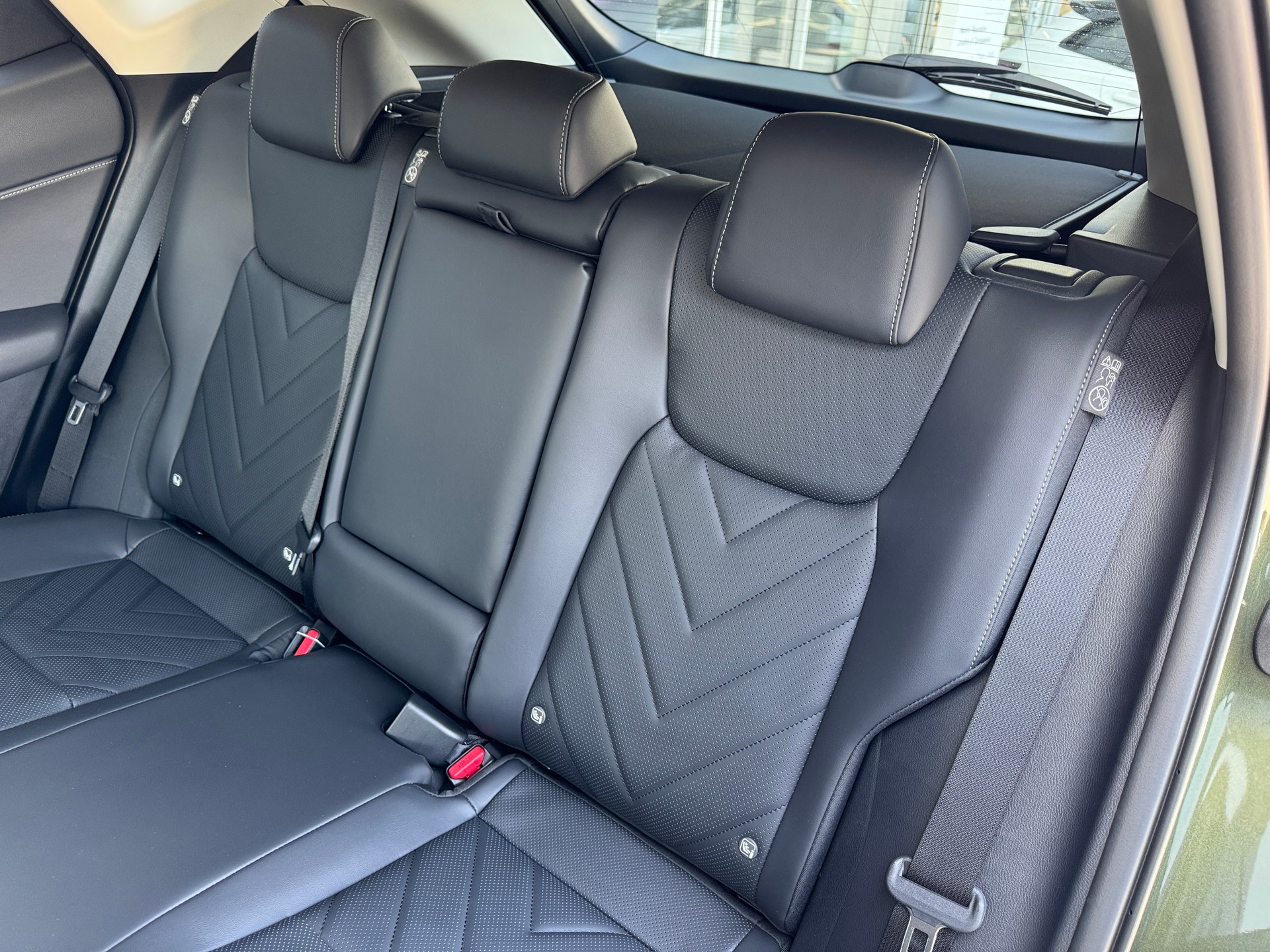 LEXUS NX 450h+ E-FOUR Comfort-image-13