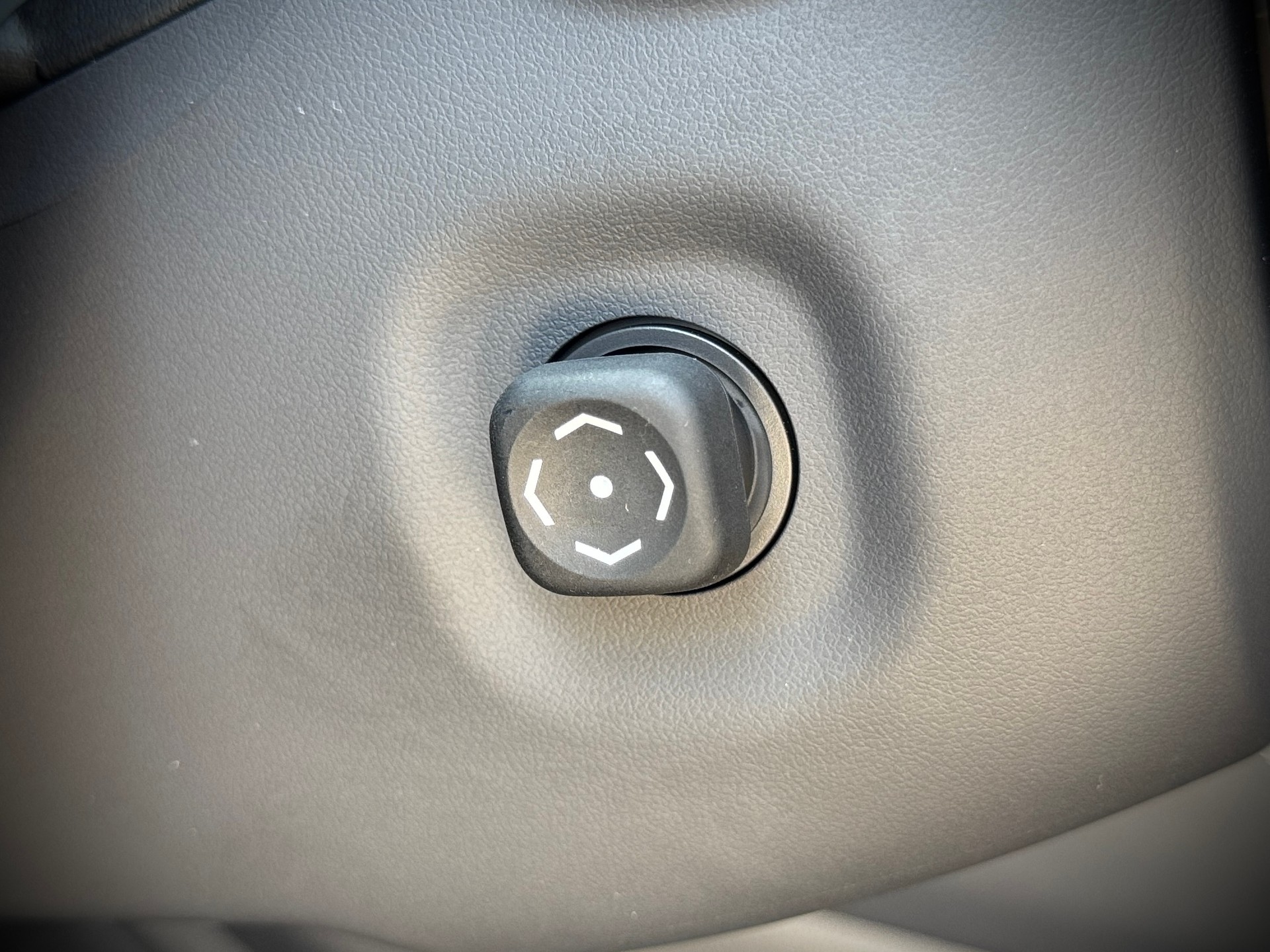 LEXUS NX 450h+ E-FOUR Comfort-image-21