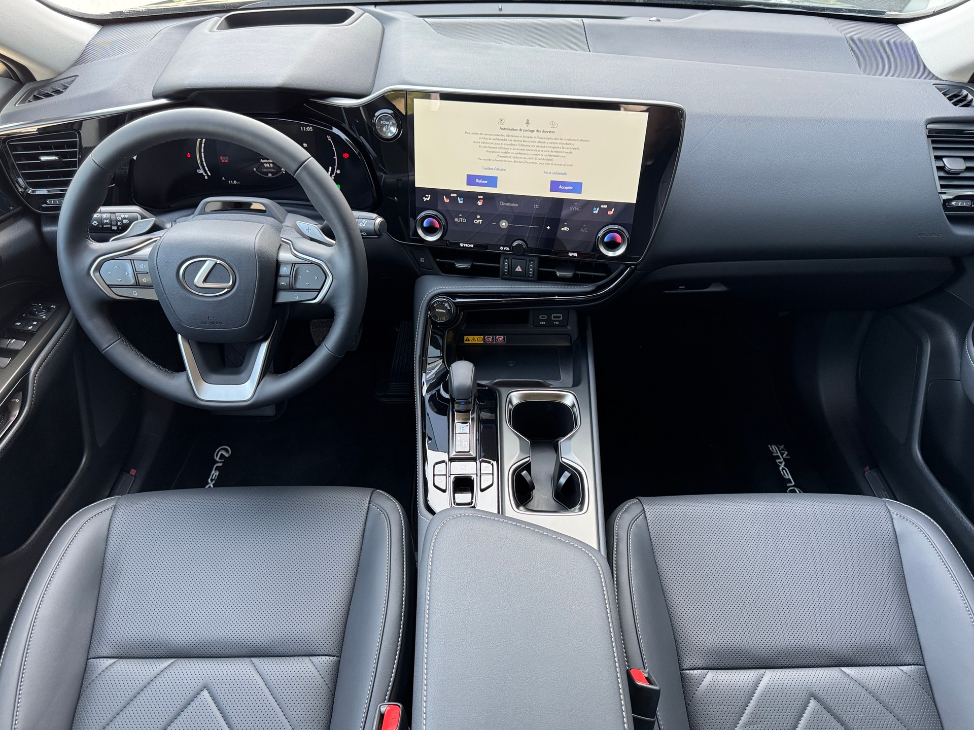 LEXUS NX 450h+ E-FOUR Comfort-image-12