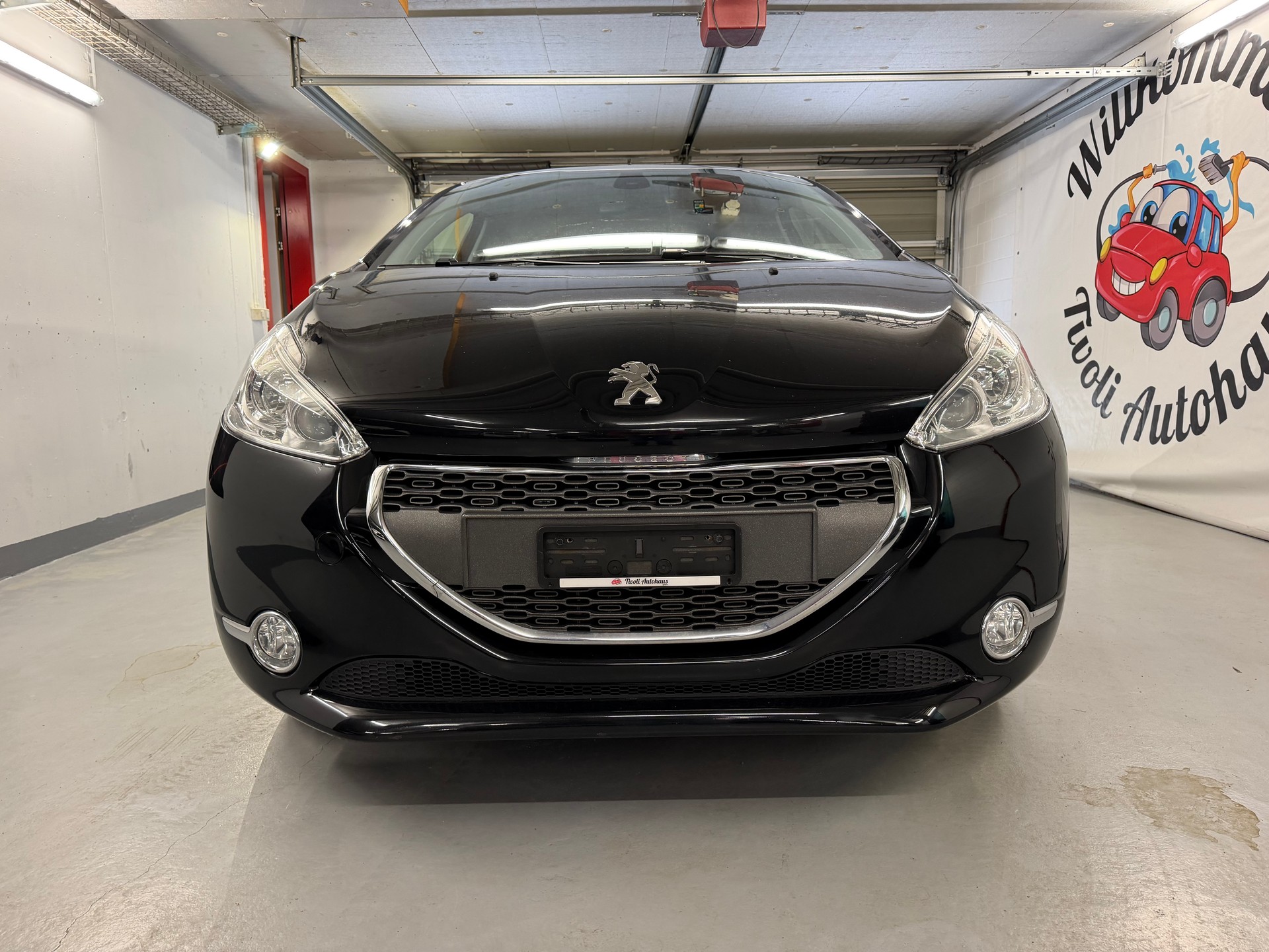 PEUGEOT 208 1.6 VTI Allure-showroom-element-2