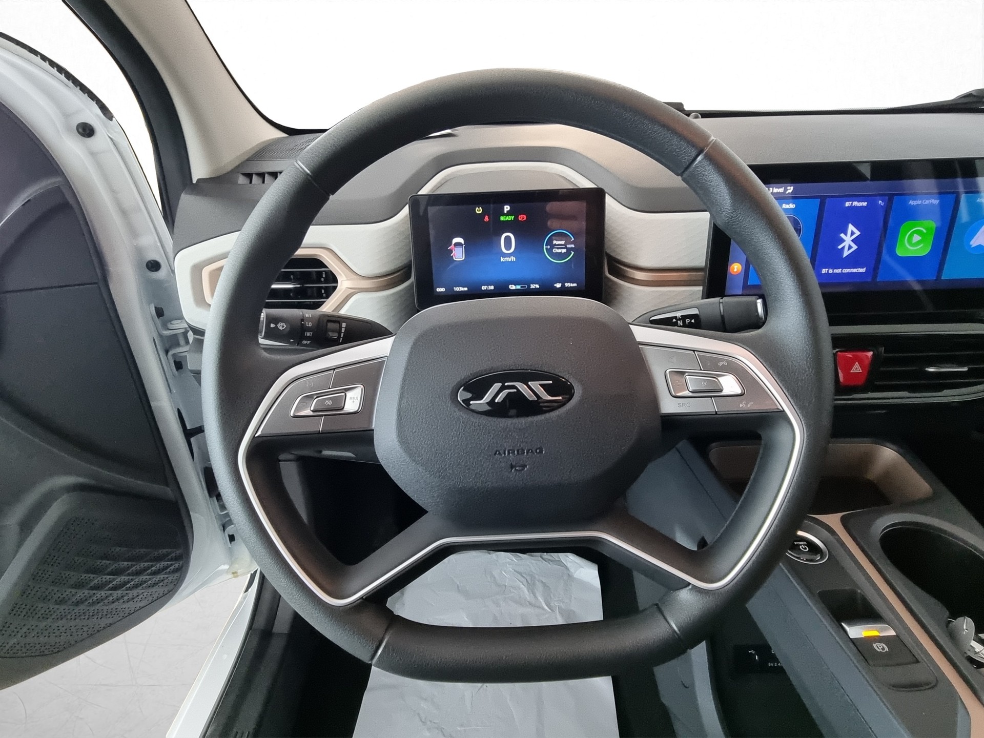 JAC e-JS1 Elektro 31kWh 330km Reichweite-image-8