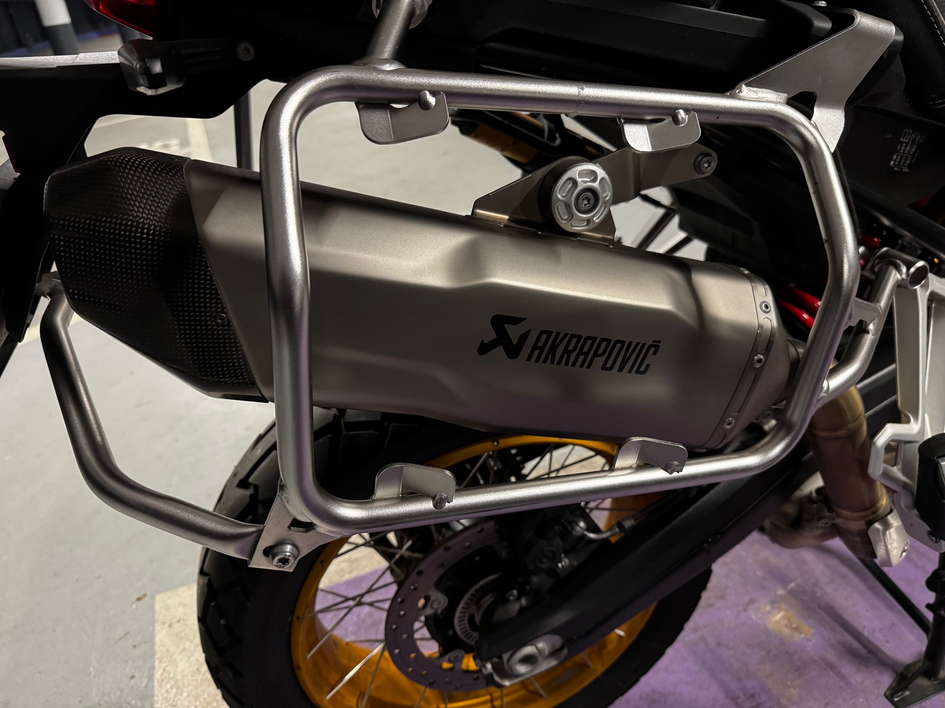 BMW F 850 GS Adventure ABS-image-2