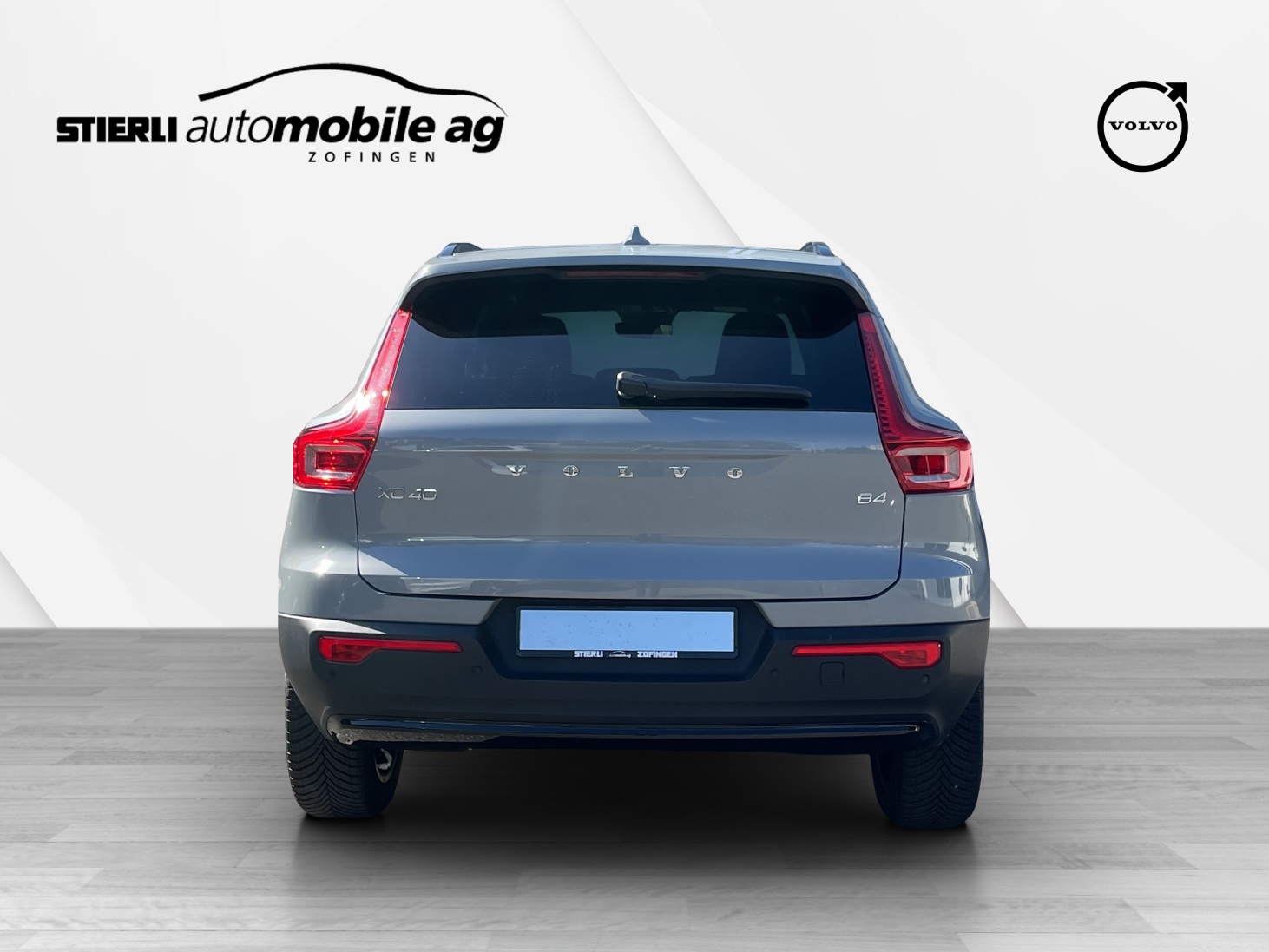 VOLVO XC40 2.0 B4 MH Plus Dark-image-5