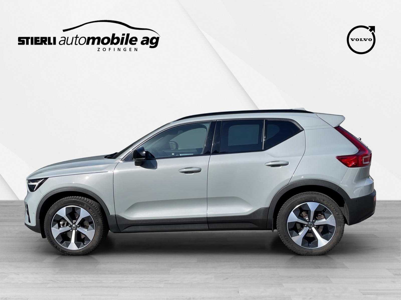 VOLVO XC40 2.0 B4 MH Plus Dark-image-7