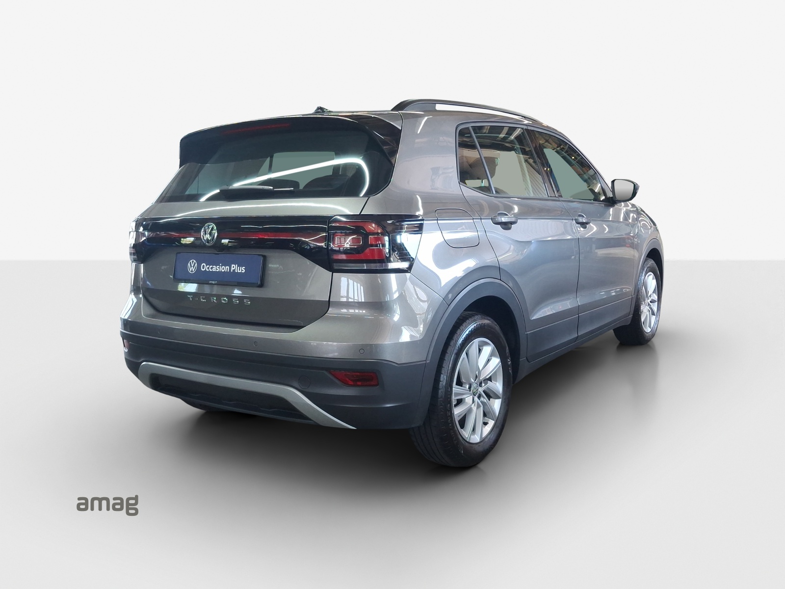 VW T-Cross 1.0 TSI Life-image-4
