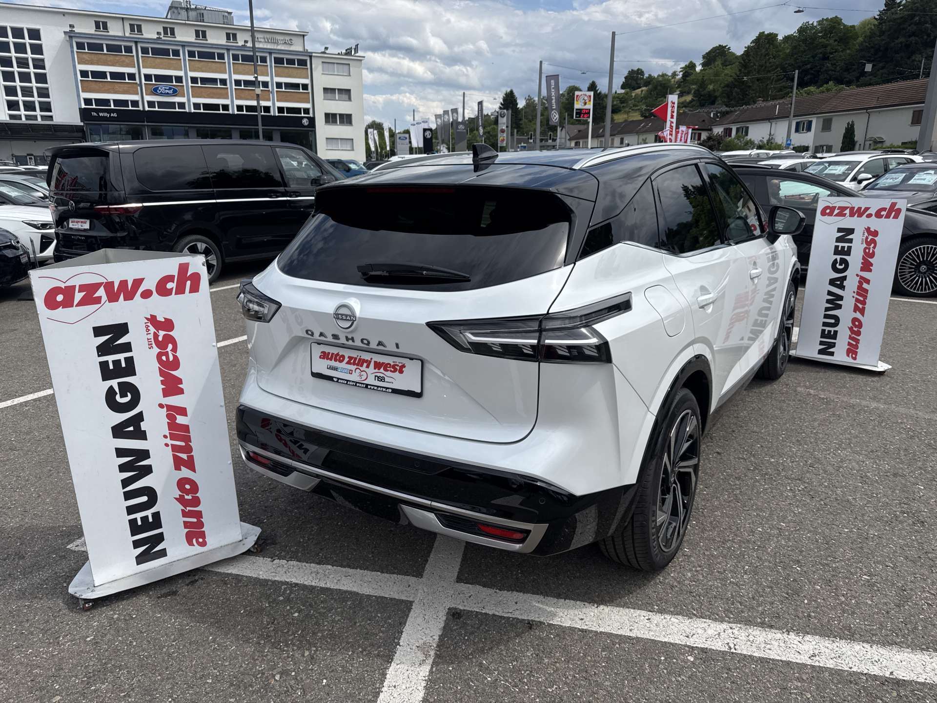 NISSAN Qashqai 1.3 DIG-T MHEV Tekna+ Xtronic-Automat-showroom-element-2