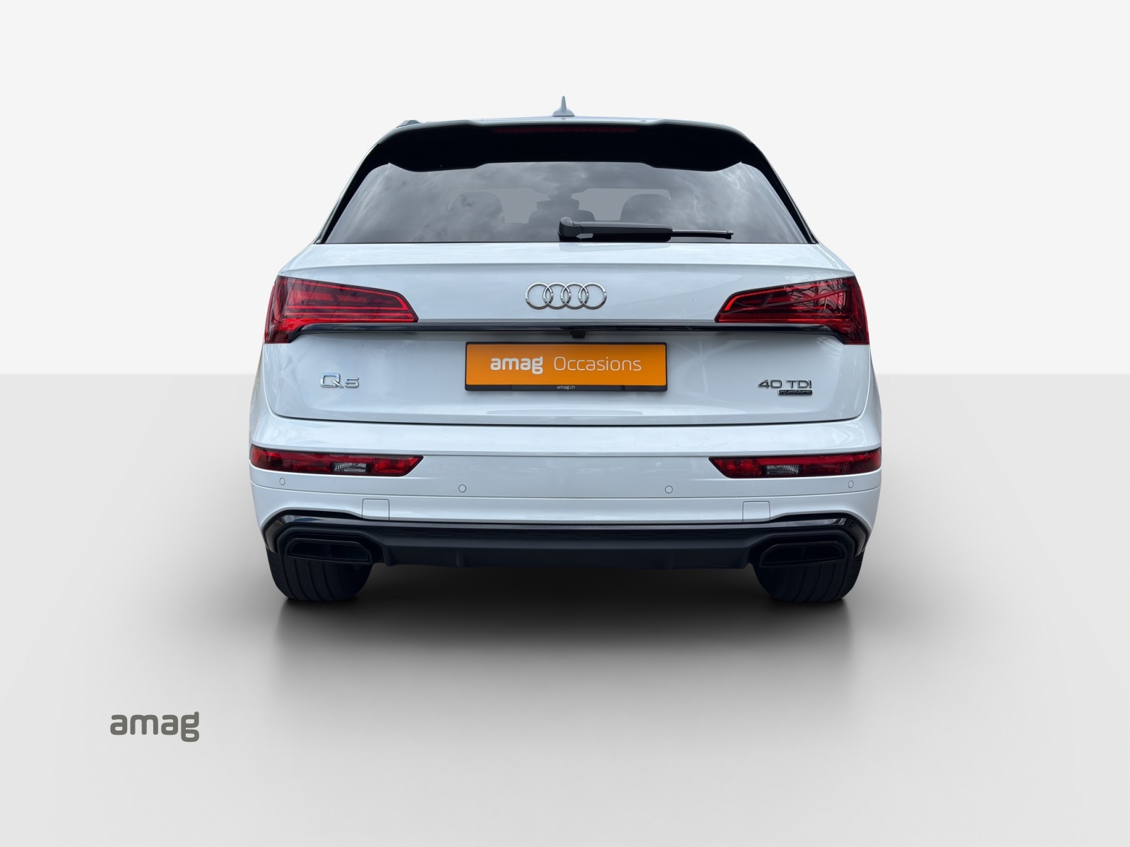 AUDI Q5 40 TDI Black Edition quattro S-tronic-showroom-element-3