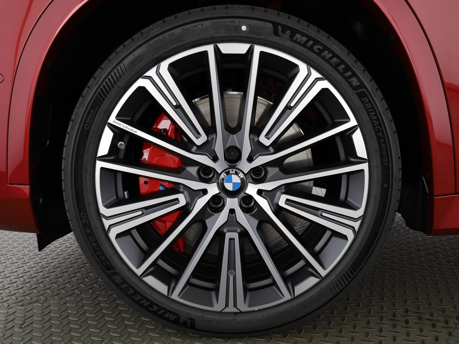 BMW iX1 30 xDrive-showroom-element-3