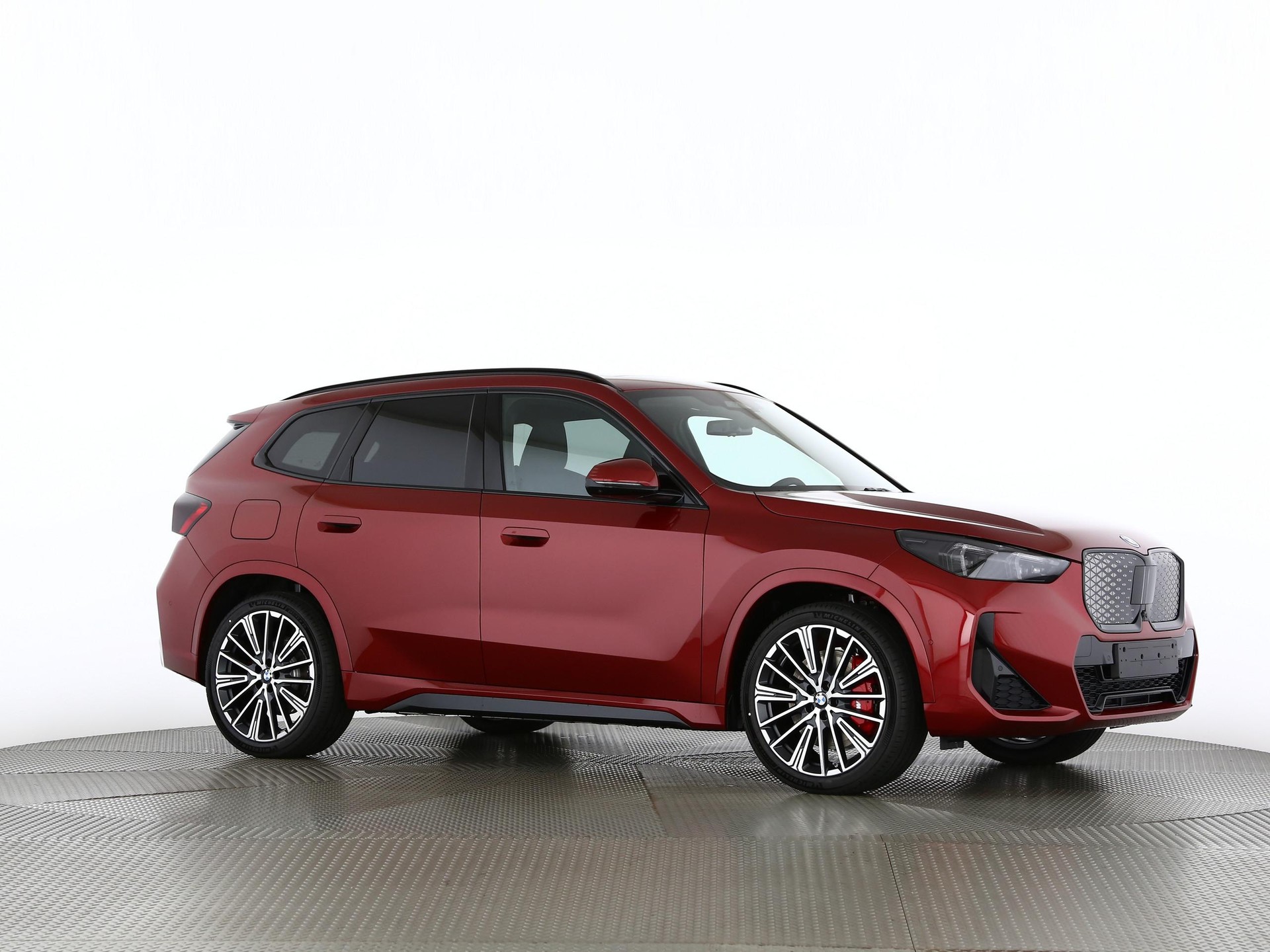 BMW iX1 30 xDrive-image-25