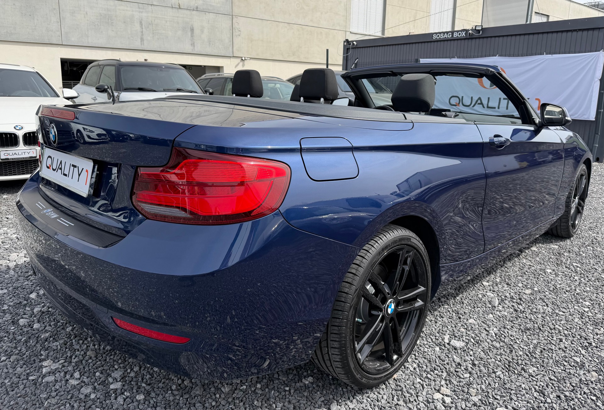 BMW 218i Steptronic-image-3