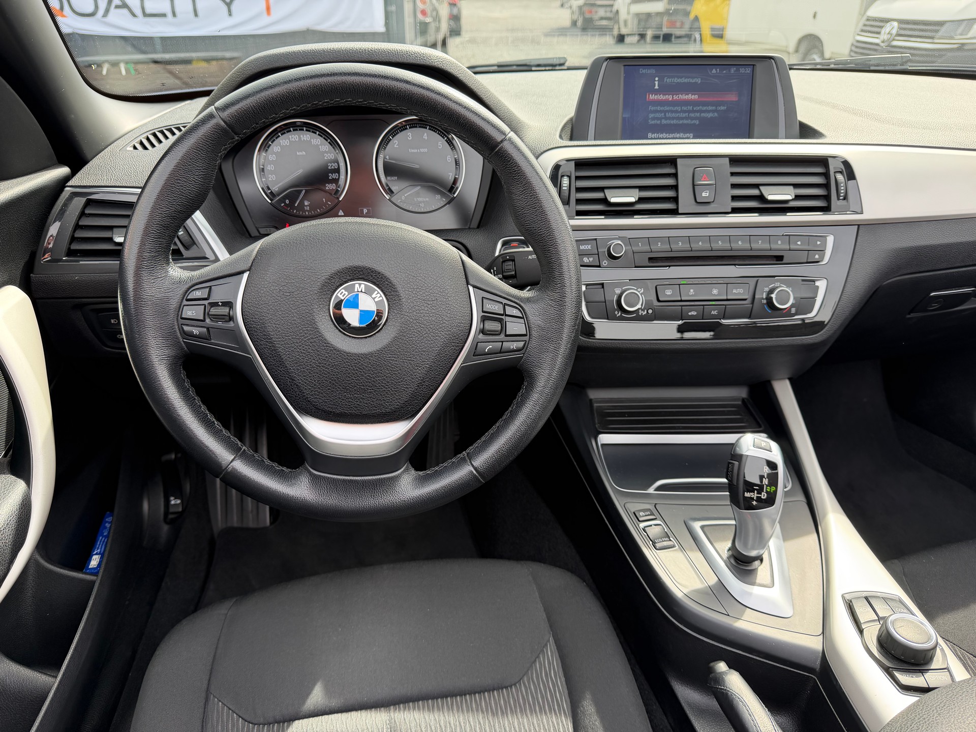 BMW 218i Steptronic-image-11