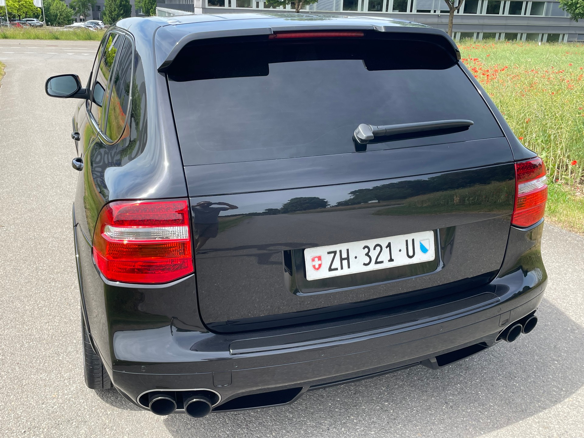 PORSCHE Cayenne Turbo-image-5