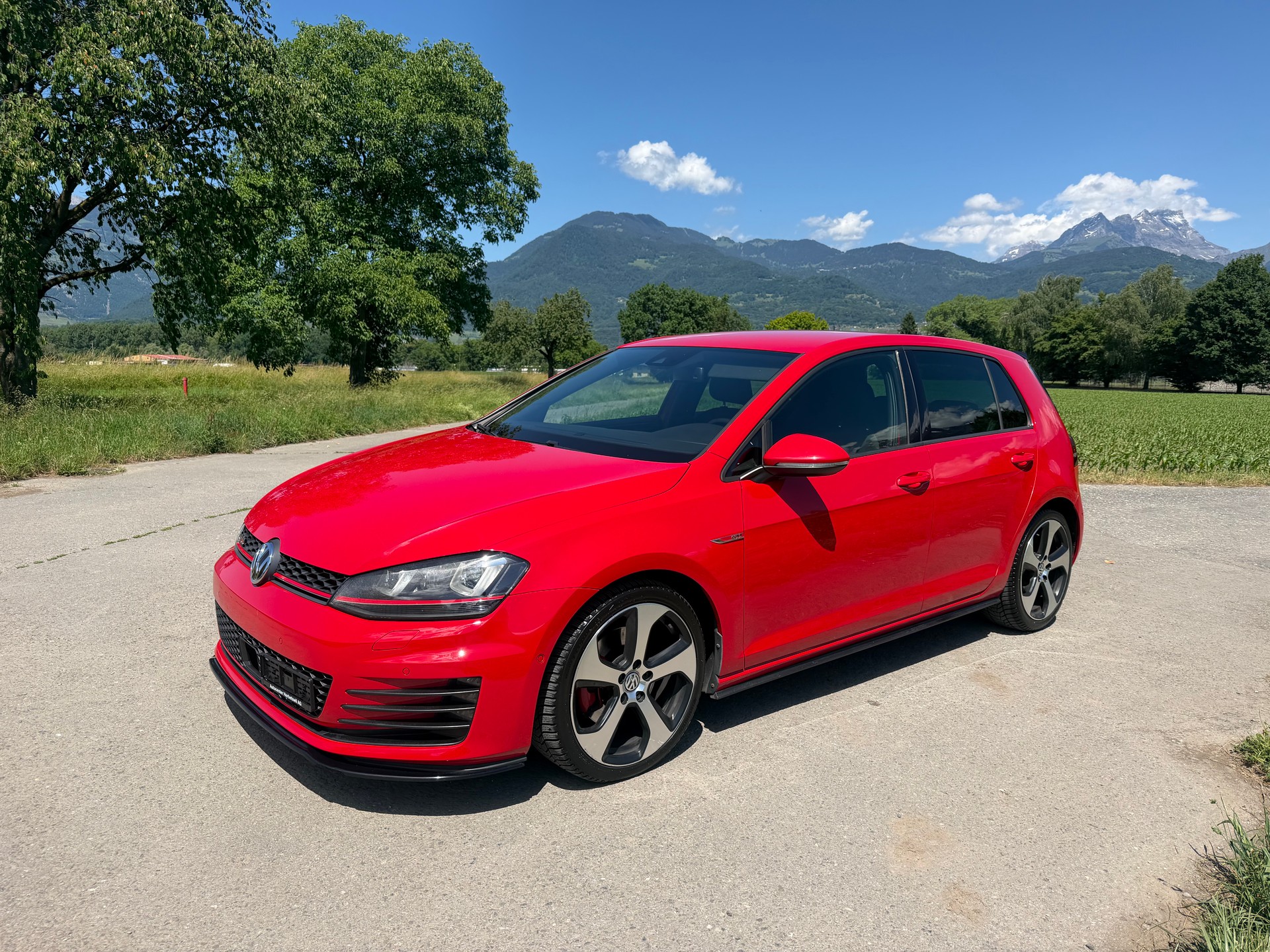 VW 2.0 GTI 220 PS-image-2