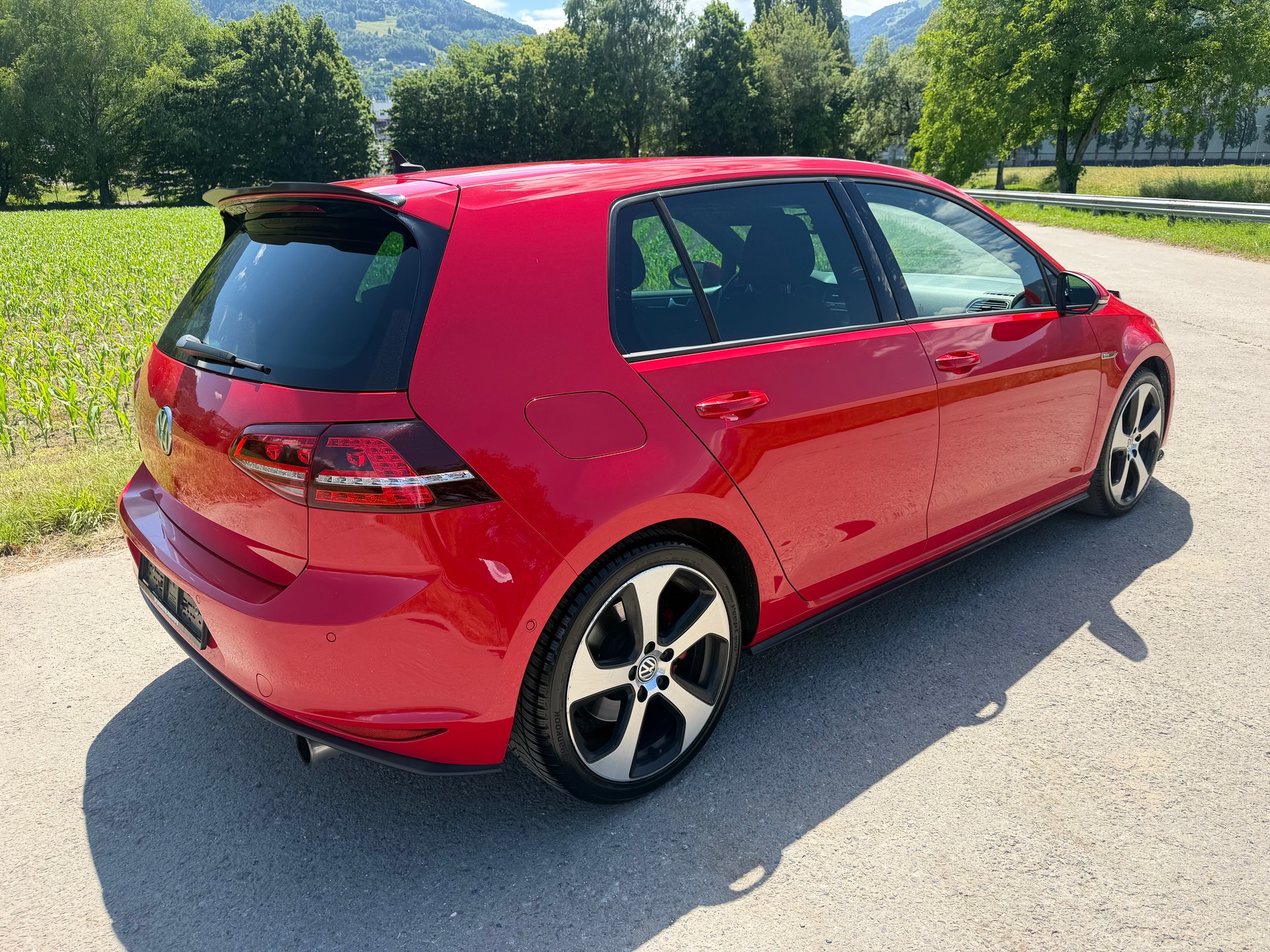 VW 2.0 GTI 220 PS-image-3