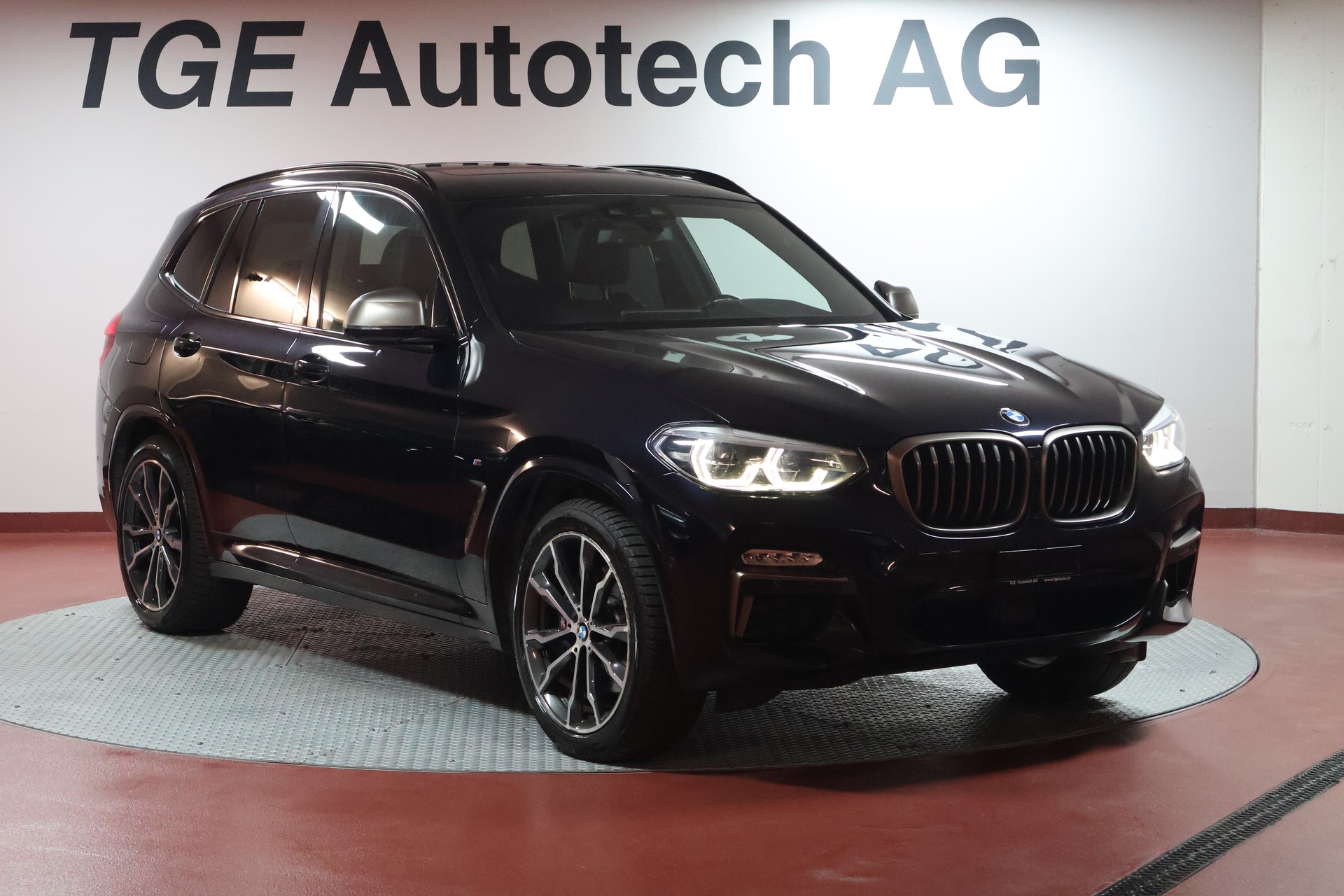 BMW X3 M40d Steptronic-showroom-element-1